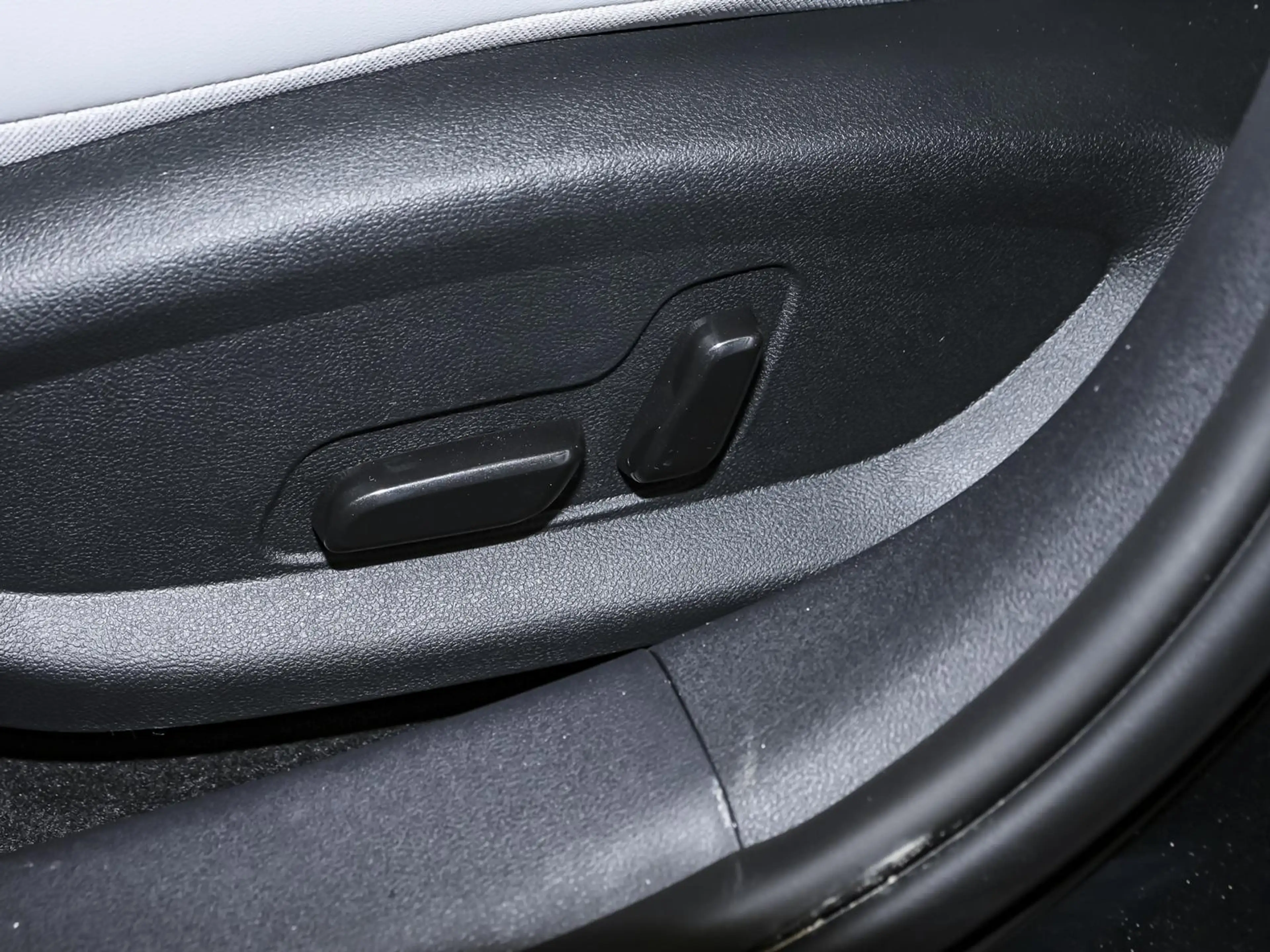 BYD Seal 6 DM-i Touring Comfort LEDER SD NAVI SHZ PDC — photo 12