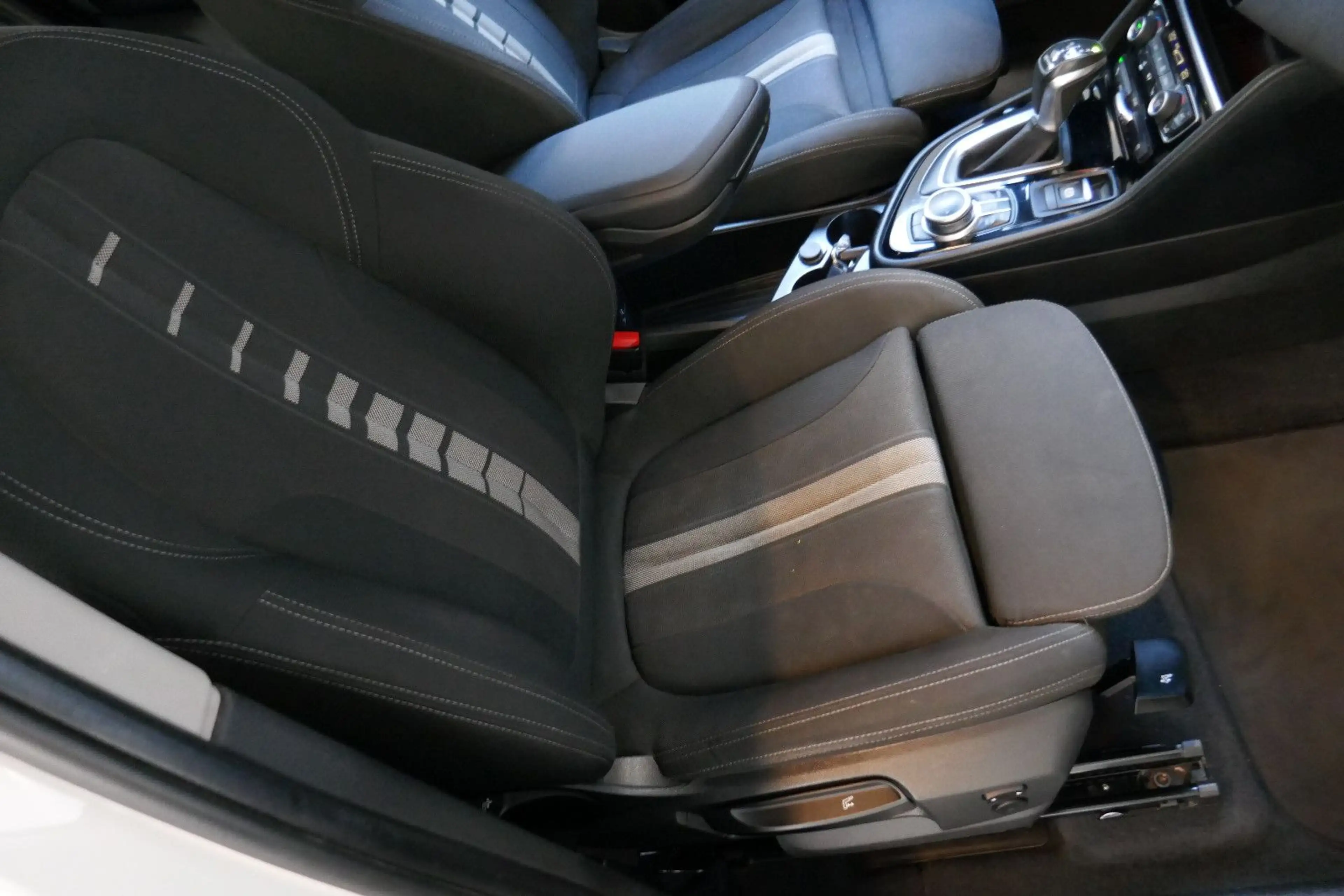 BMW 225 2 Active Tourer 225 xe Advantage *Allrad*NAV — photo 12