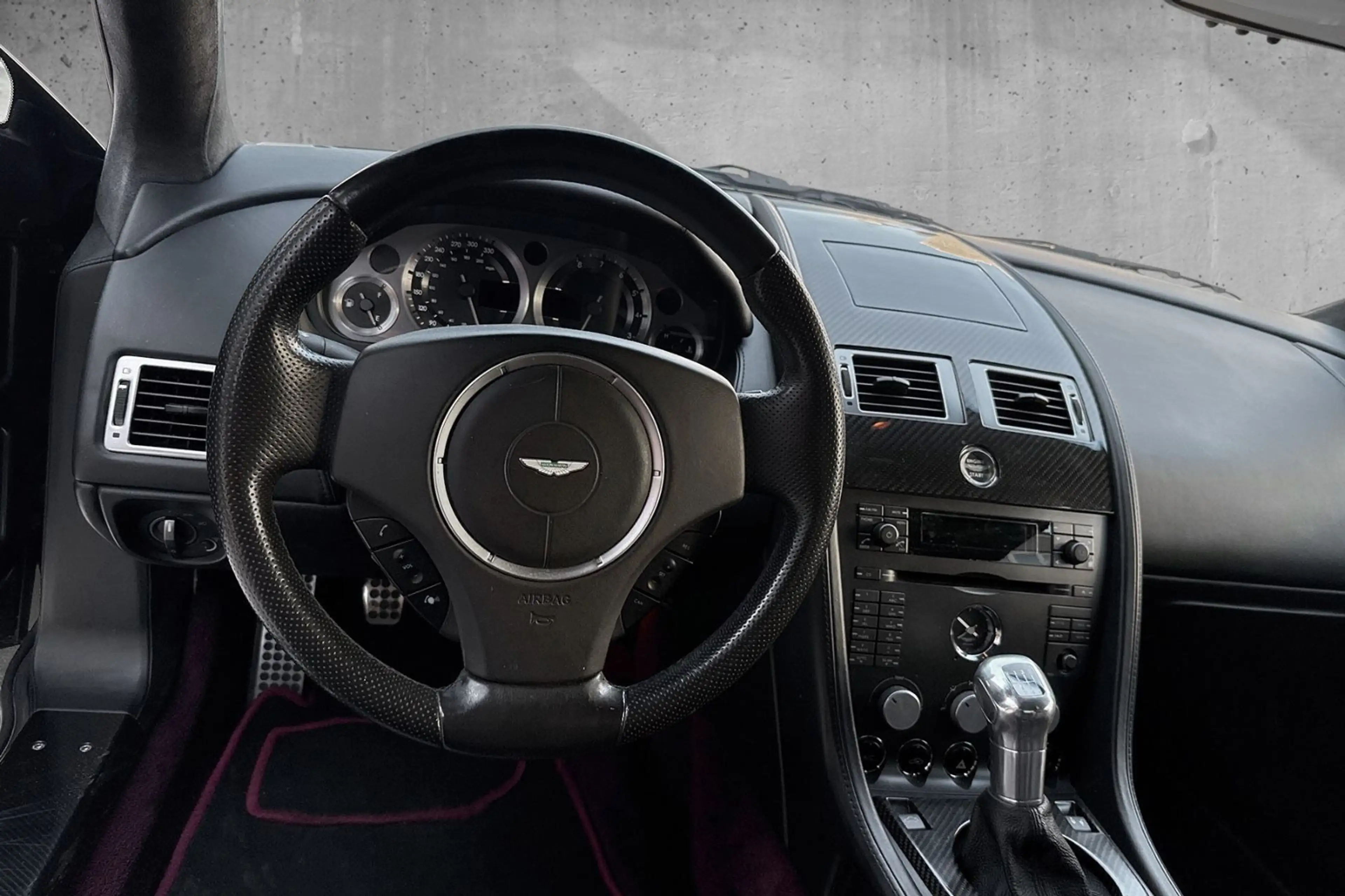 Aston Martin V8 *Handschalter*Deutsches Auto — photo 13
