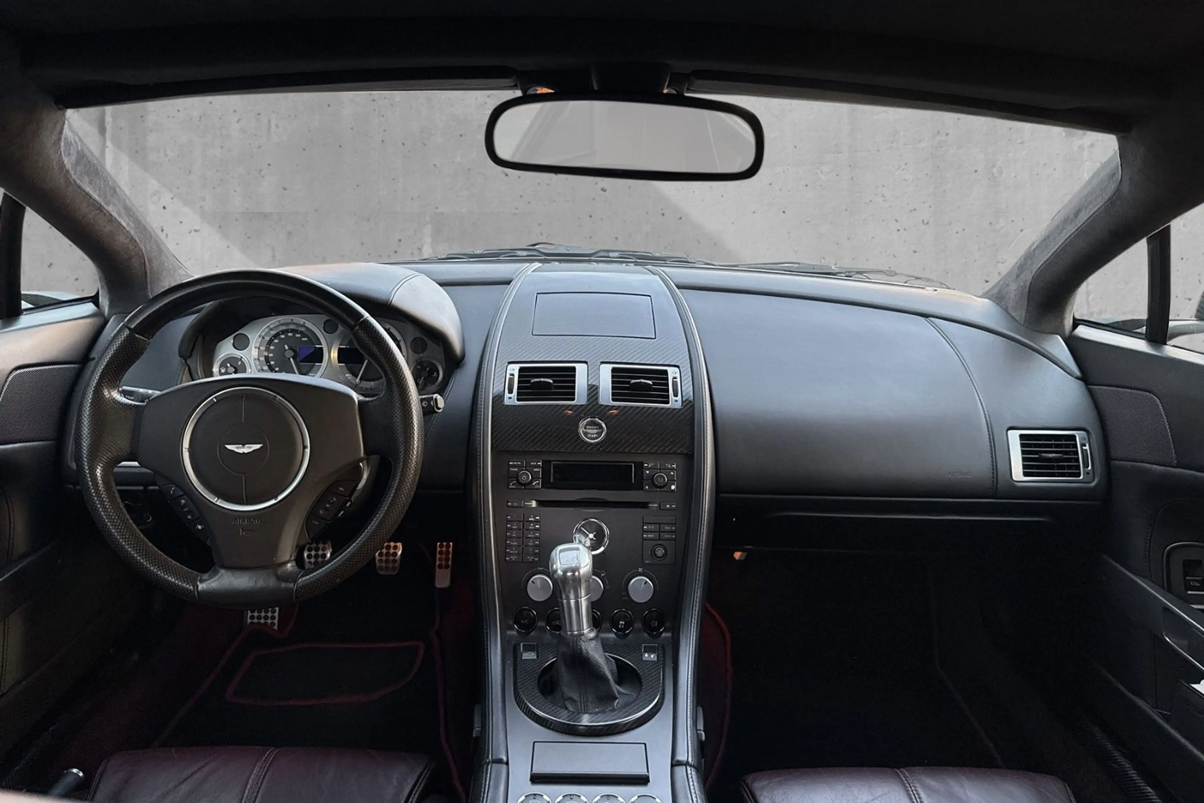 Aston Martin V8 *Handschalter*Deutsches Auto — photo 12
