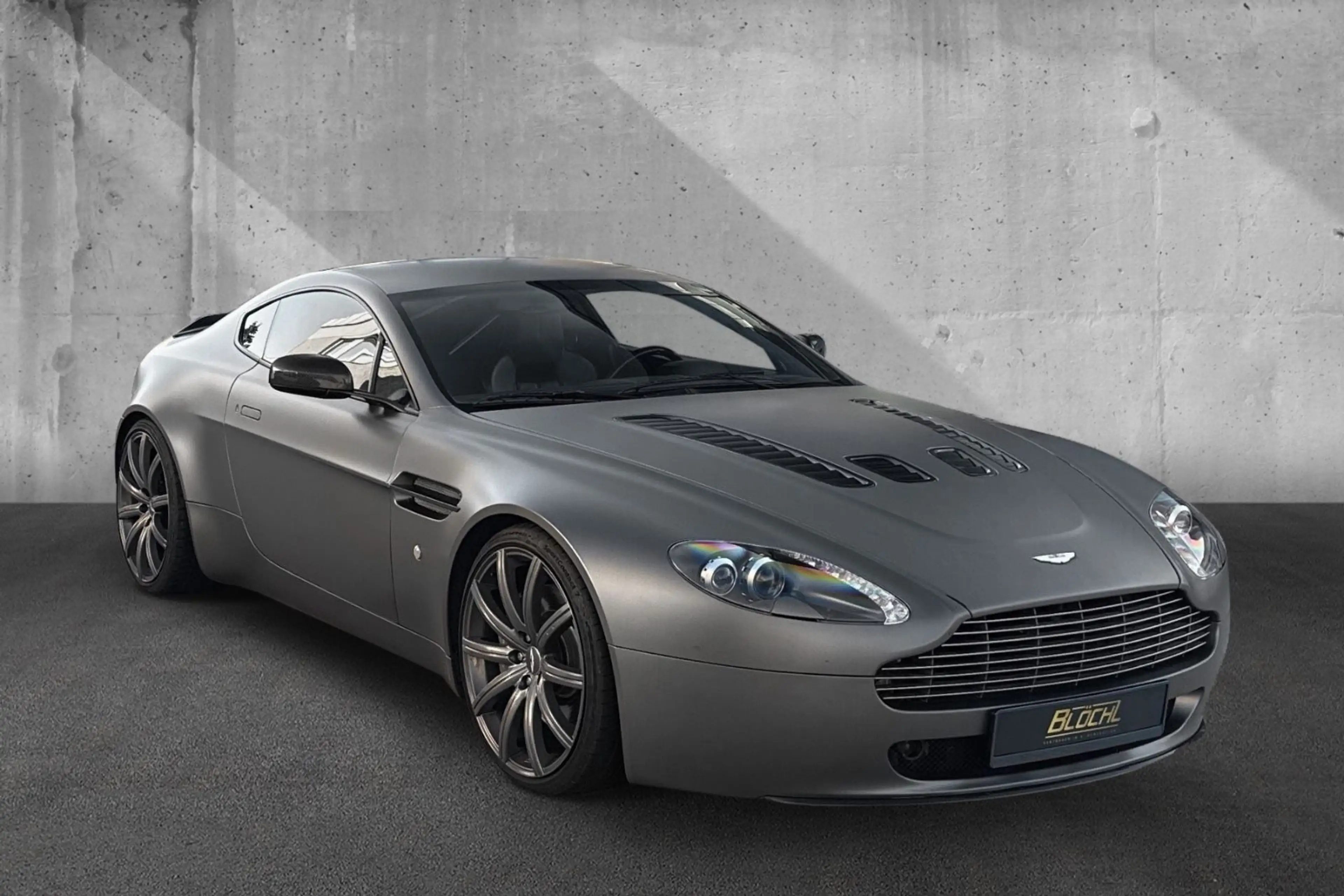 Aston Martin V8 *Handschalter*Deutsches Auto — photo 7