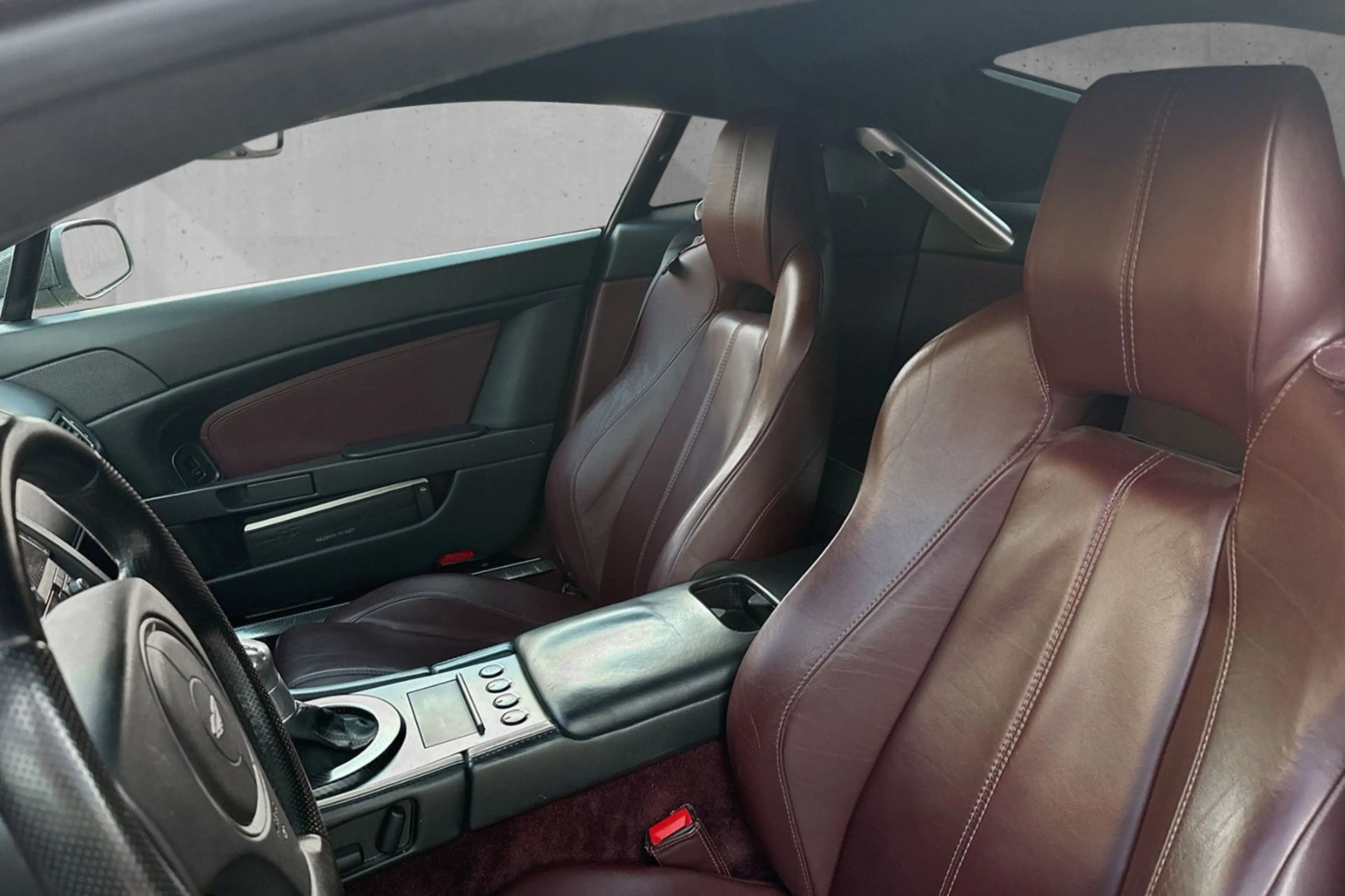 Aston Martin V8 *Handschalter*Deutsches Auto — photo 14
