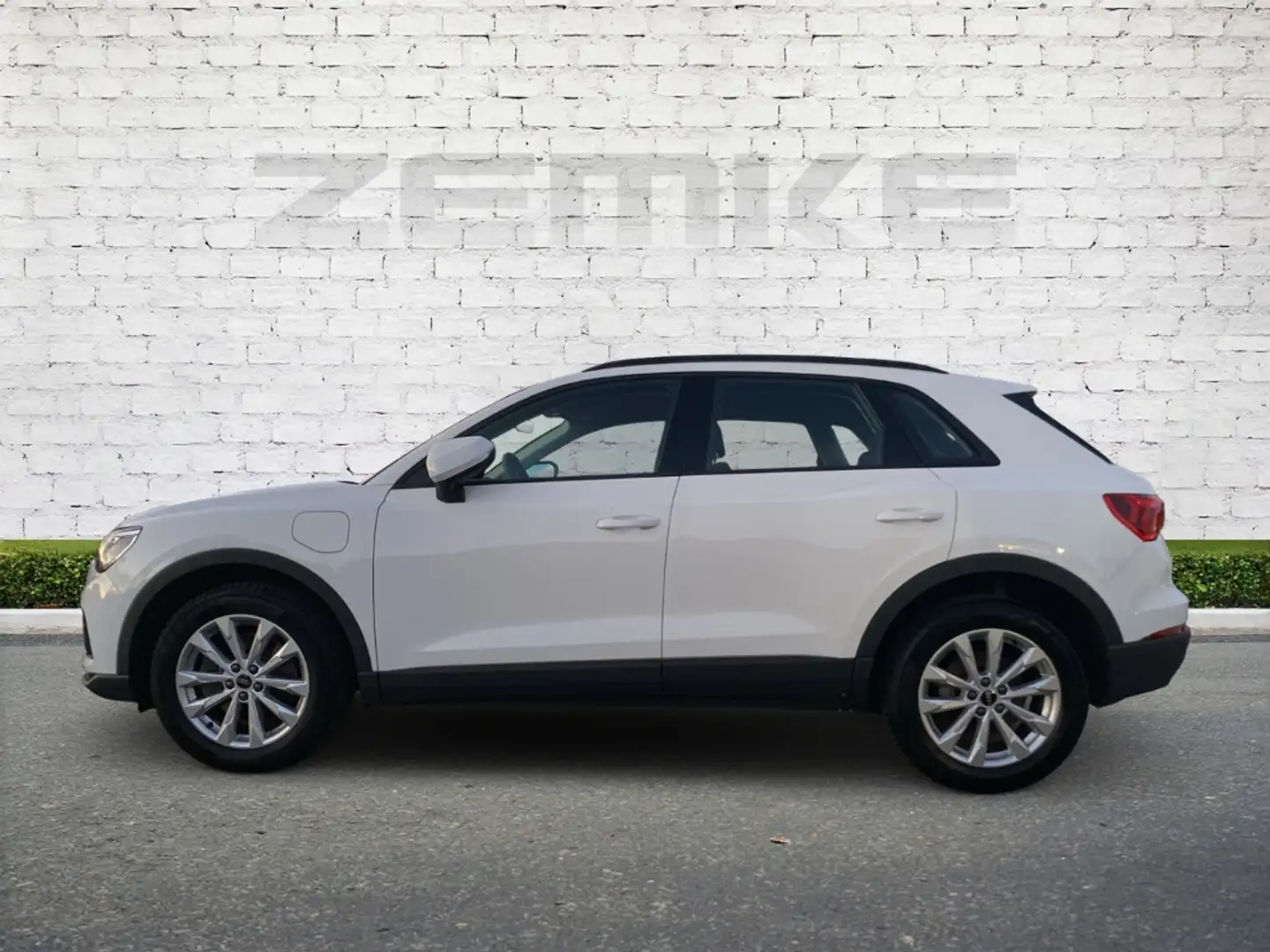 Audi Q3 45 TFSI e S tronic Navi Digitales Cockpit LED Blen Weiß - 2