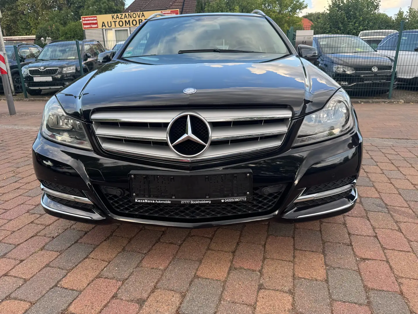 Mercedes-Benz C 220 Avantgarde T CDI BlueEfficiency Automatik-NAV-SHZ Negru - 2