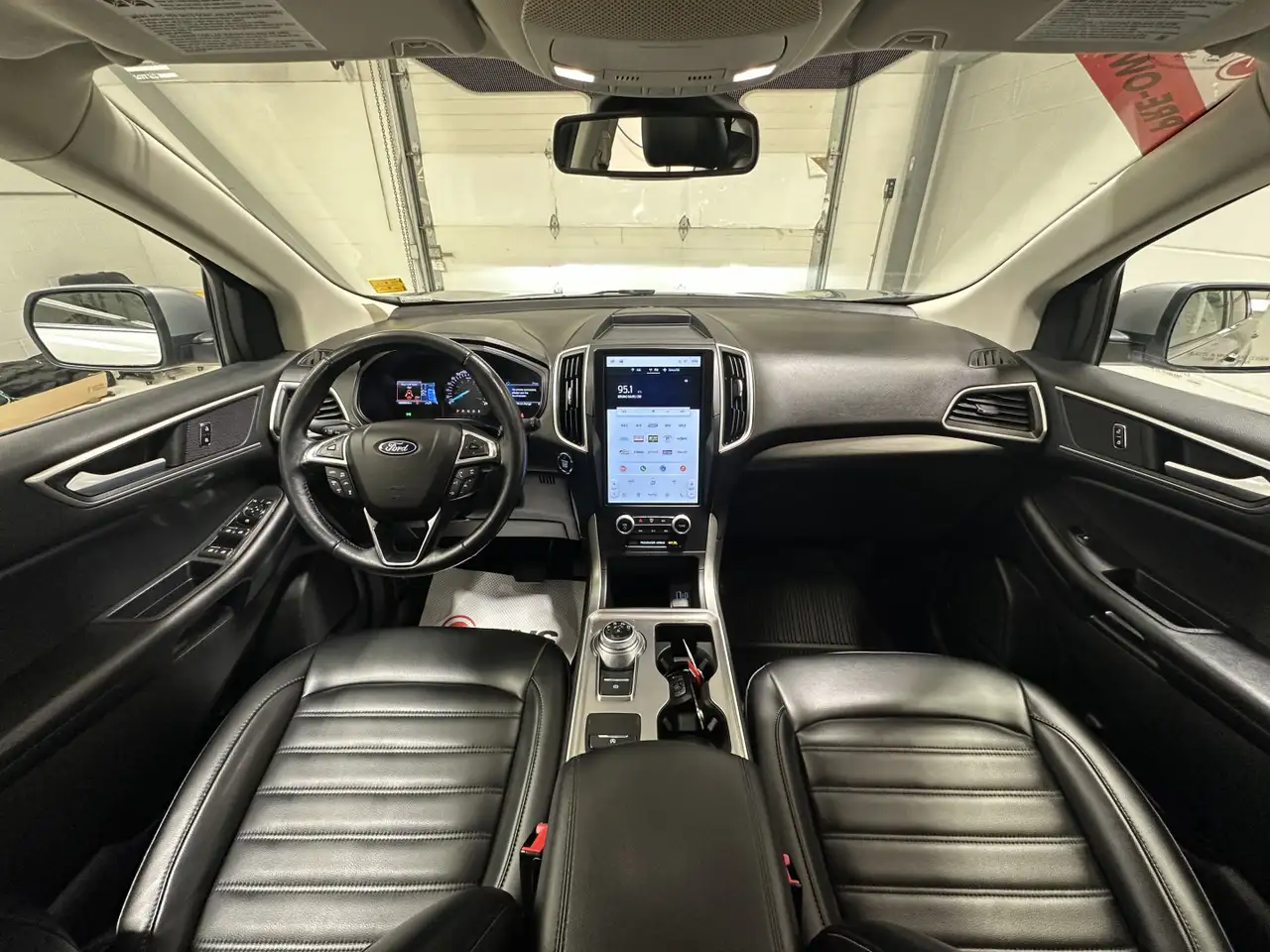 Ford Edge снимка Ford Edge