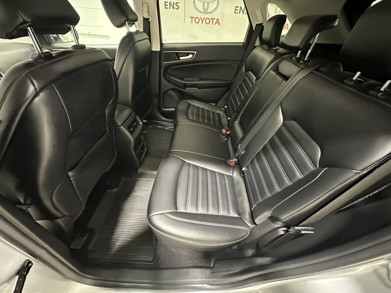 Ford Edge снимка Ford Edge