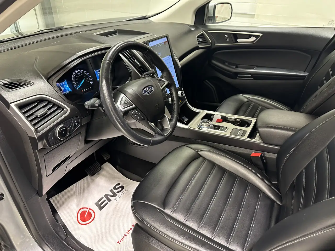 Ford Edge снимка Ford Edge