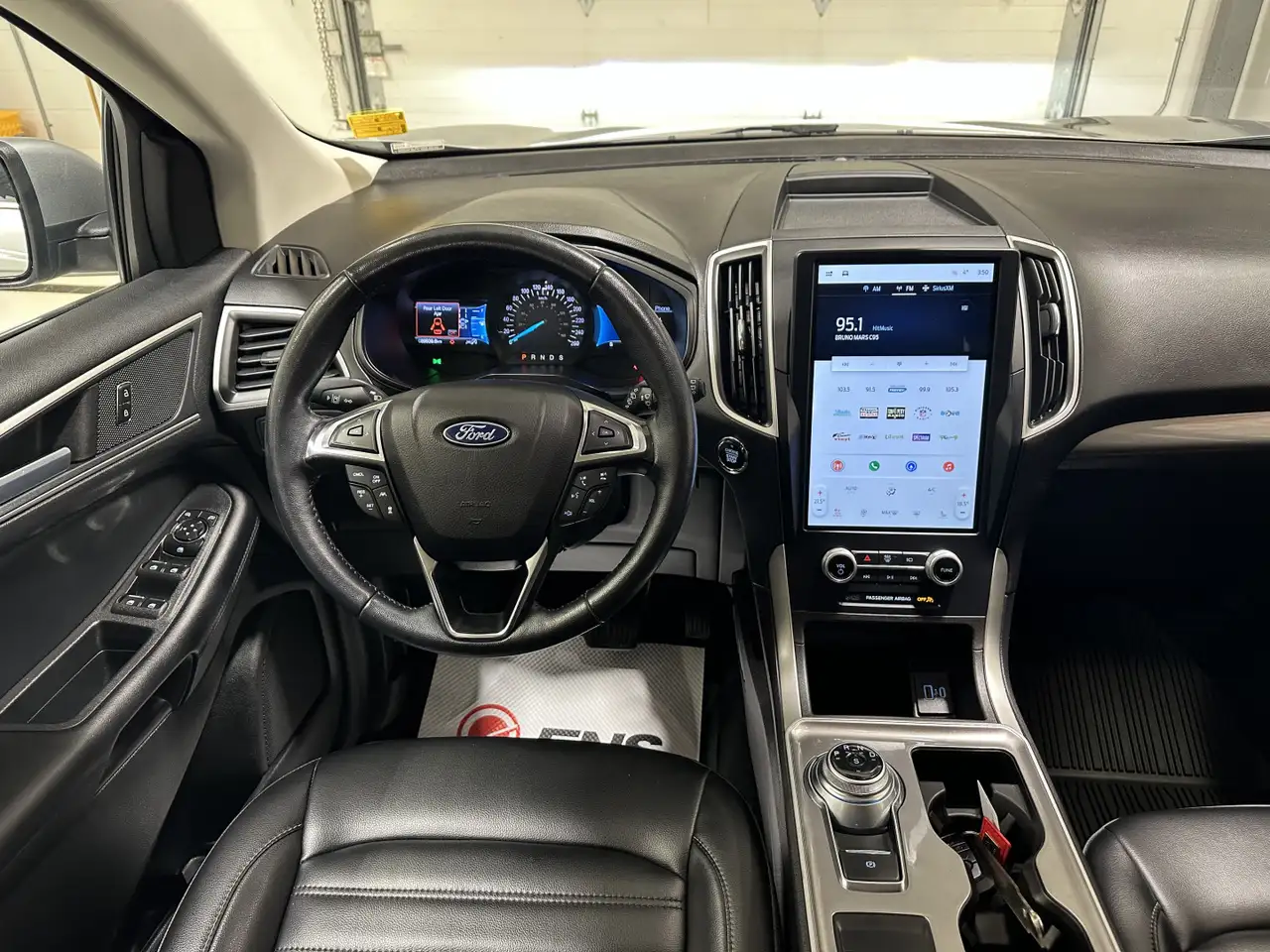 Ford Edge снимка Ford Edge