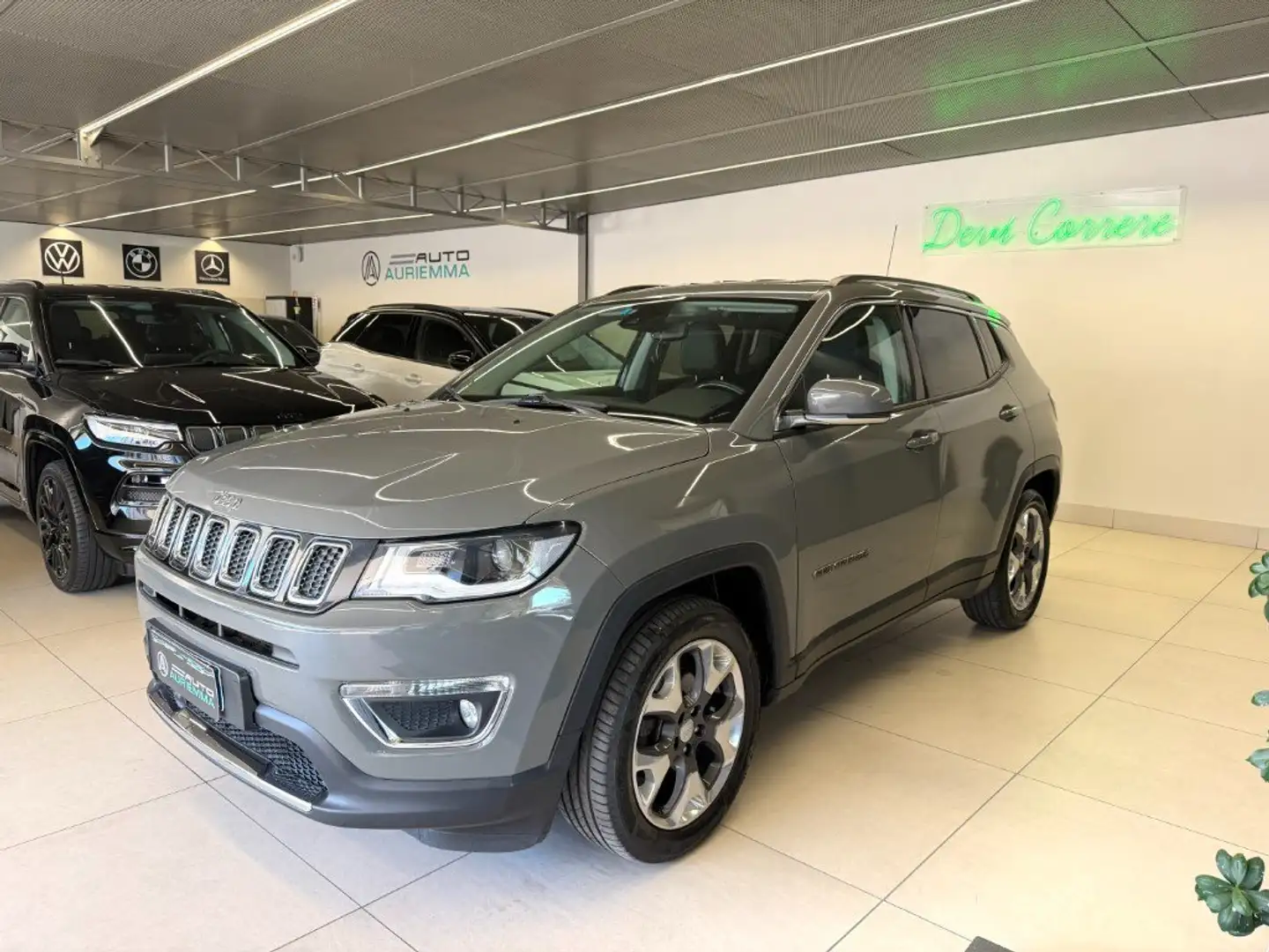 Jeep Compass 1.4 MULTIAIR 140 CV LIMITED GPL MOLTO BELLA Gris - 1