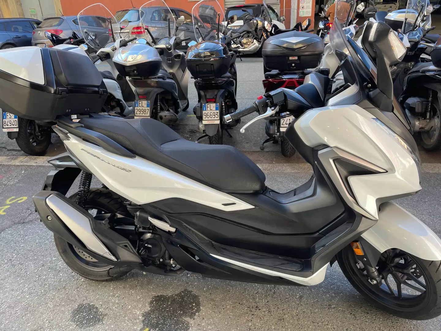 Honda Forza 350 deluxe Bianco - 1