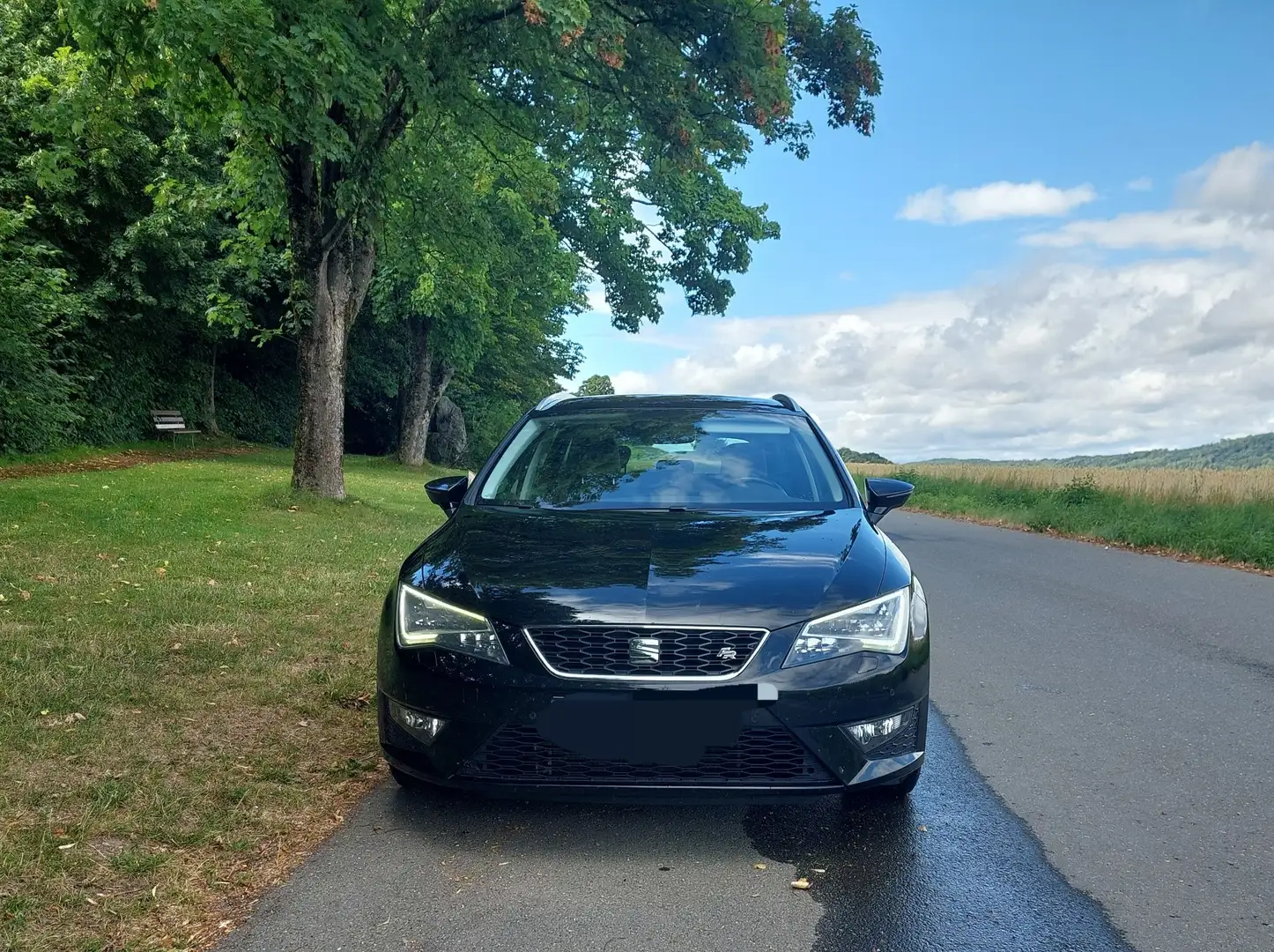 SEAT Leon Seat Leon ST FR 1.4 TSI 150 PS | AHK | Garantie Schwarz - 1