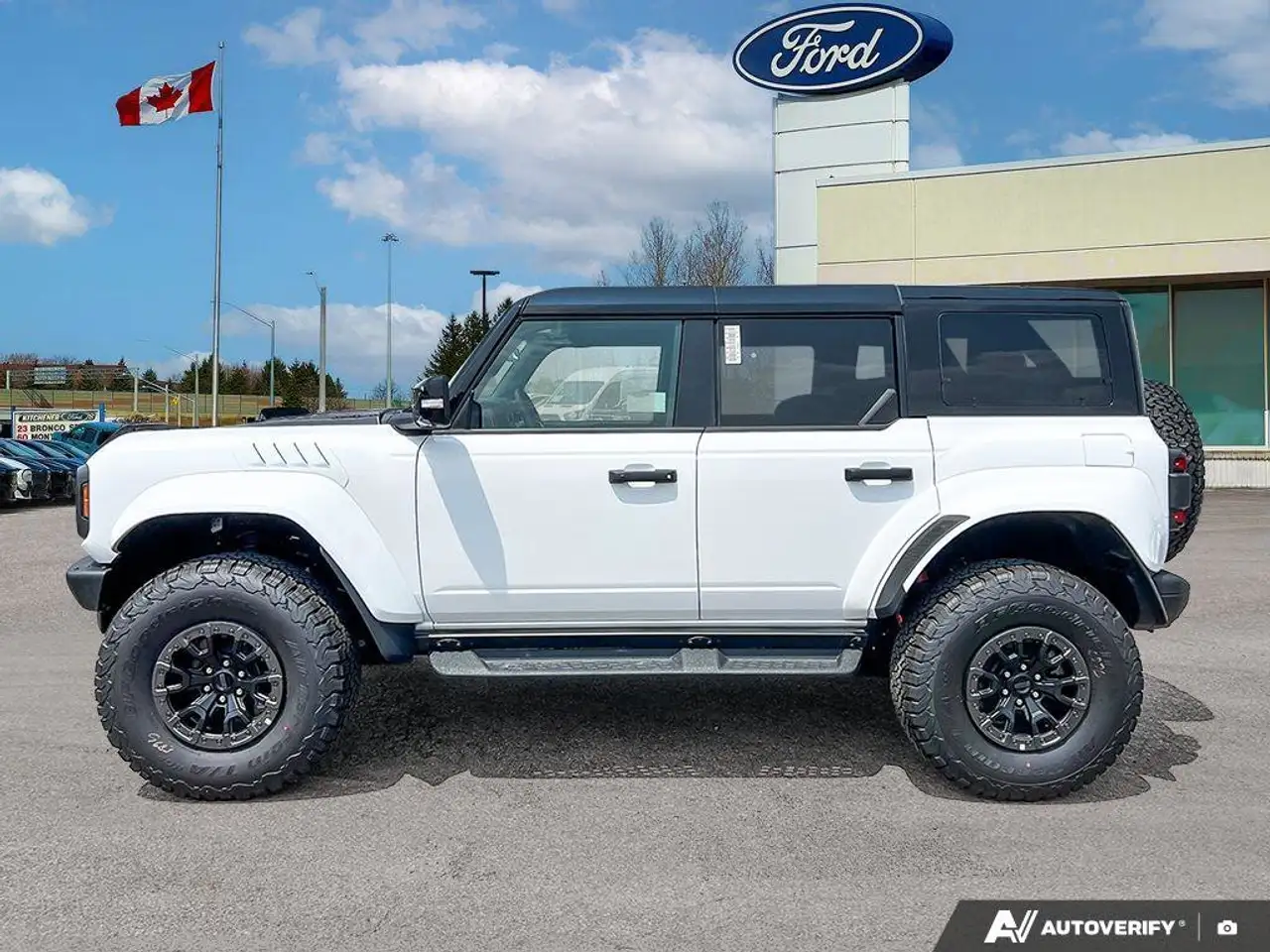 Ford Bronco снимка Ford Bronco