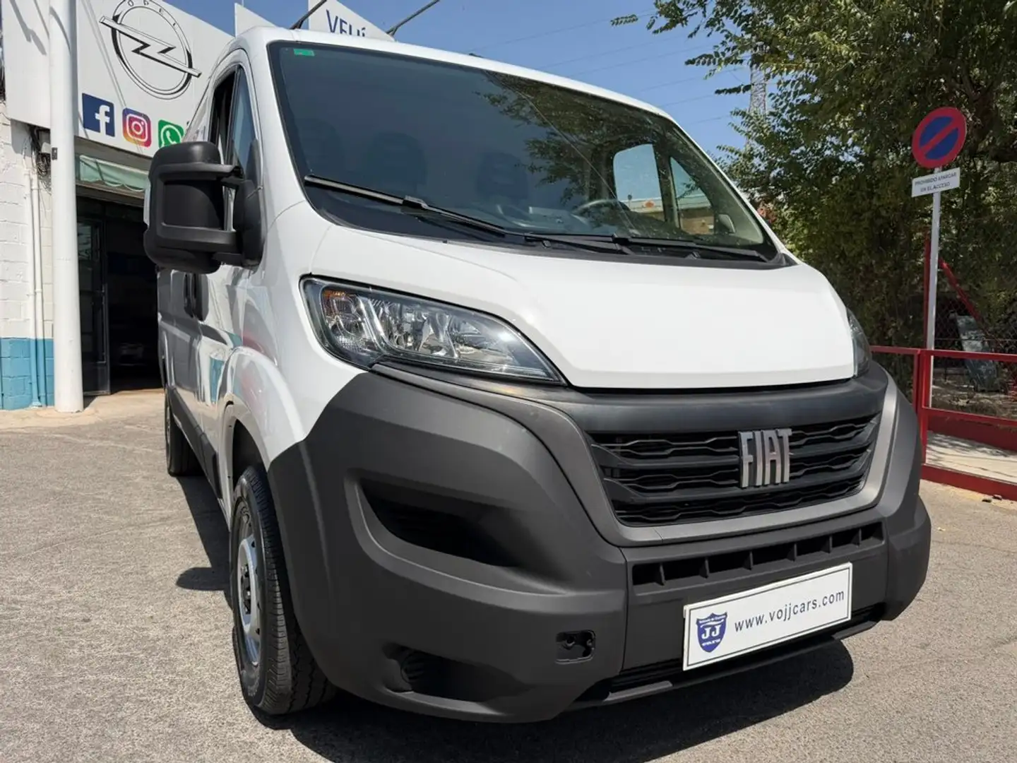 Fiat Ducato 33 L2H1 BlueHDi 103kW (140CV) Blanco - 2