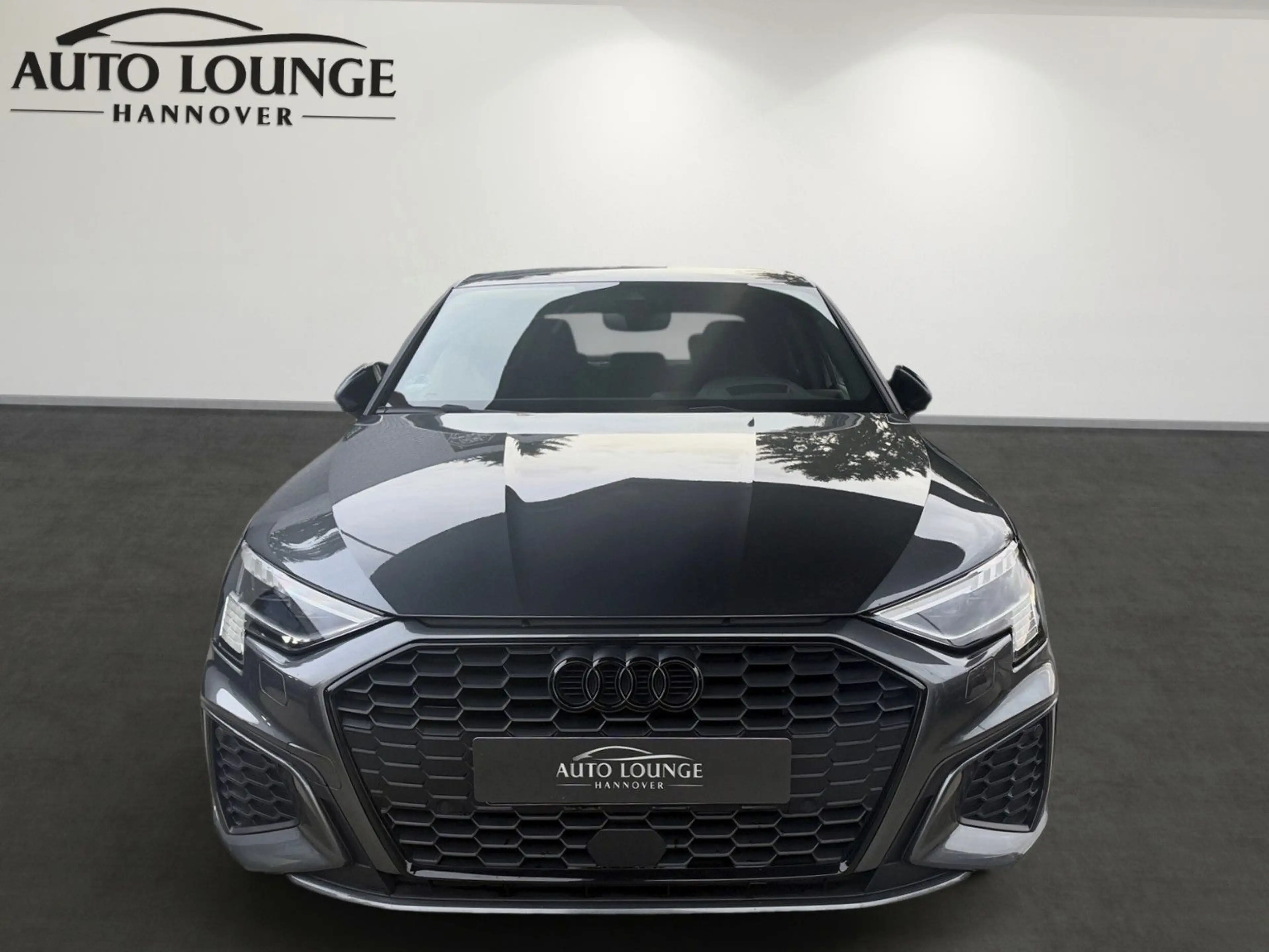 Audi A3 S-Line| Matrix LED | Head-up | Limousine — photo 2