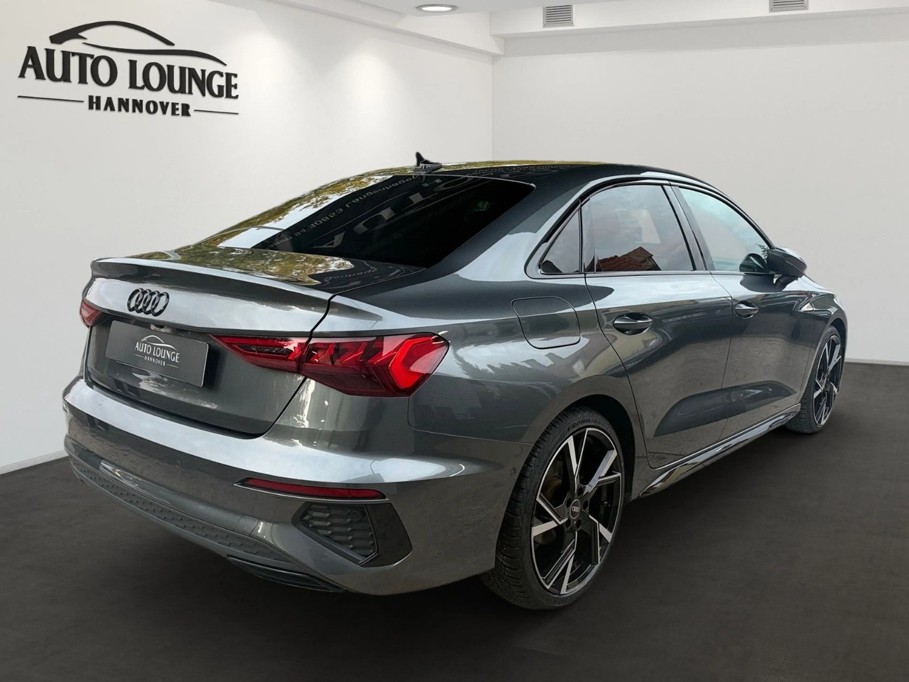 Audi A3 S-Line| Matrix LED | Head-up | Limousine — photo 7