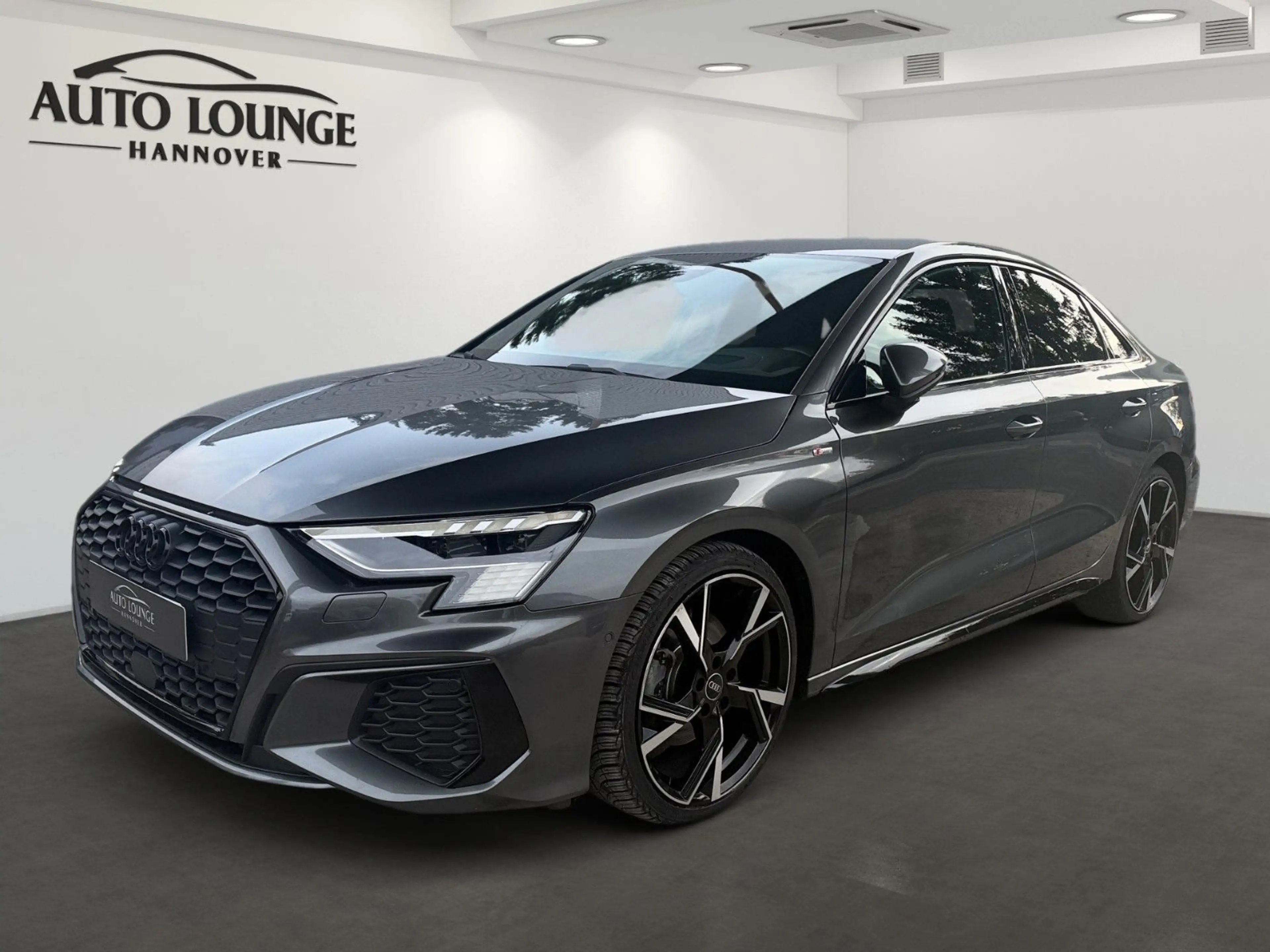 Audi A3 S-Line| Matrix LED | Head-up | Limousine — photo 3