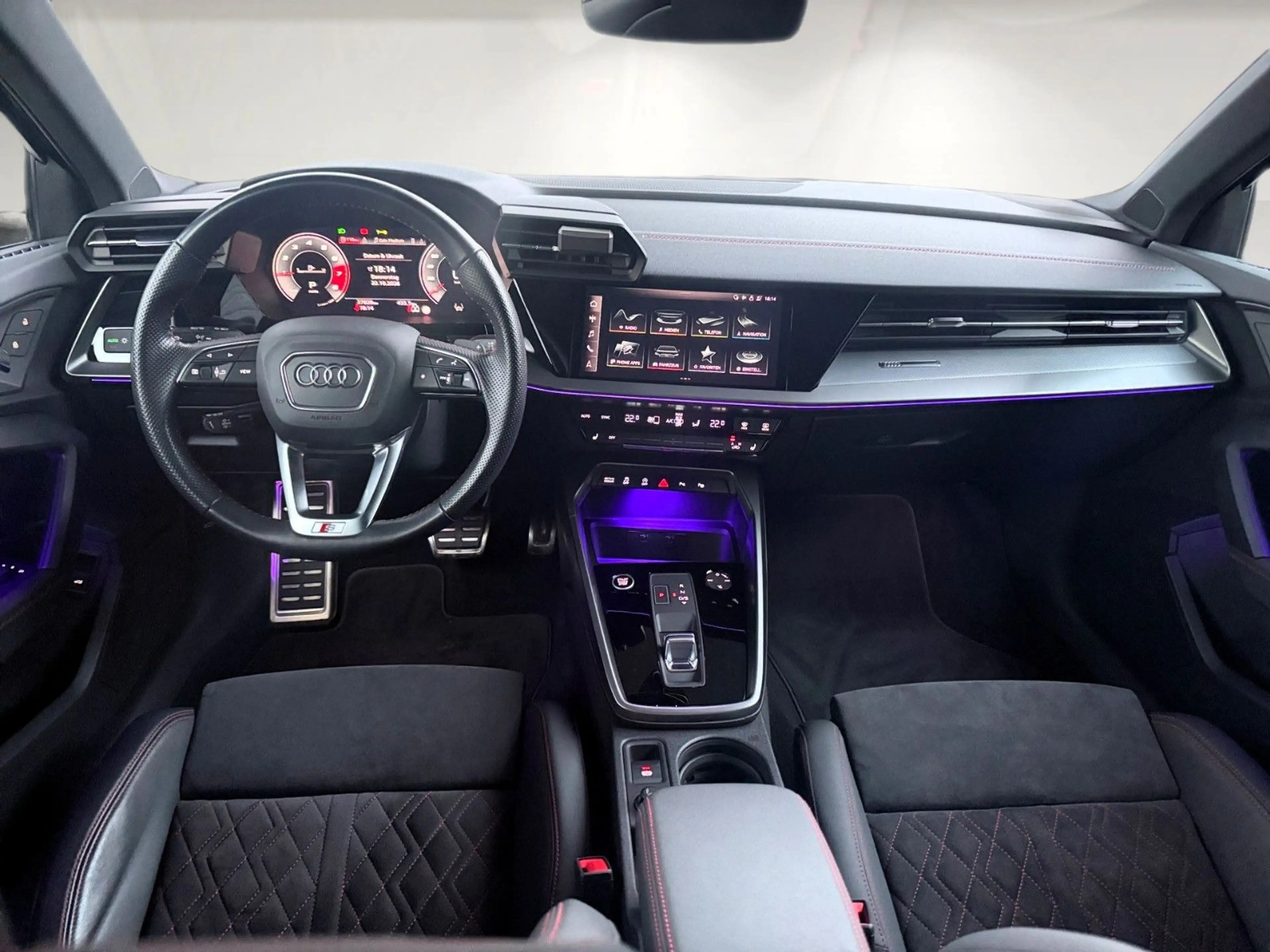 Audi A3 S-Line| Matrix LED | Head-up | Limousine — photo 14
