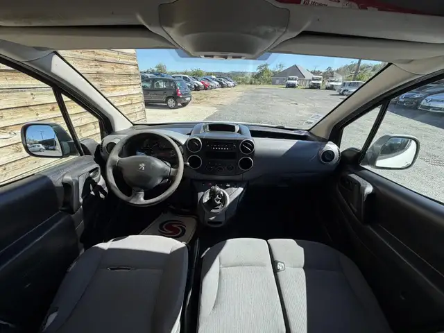 Peugeot Partner view 13