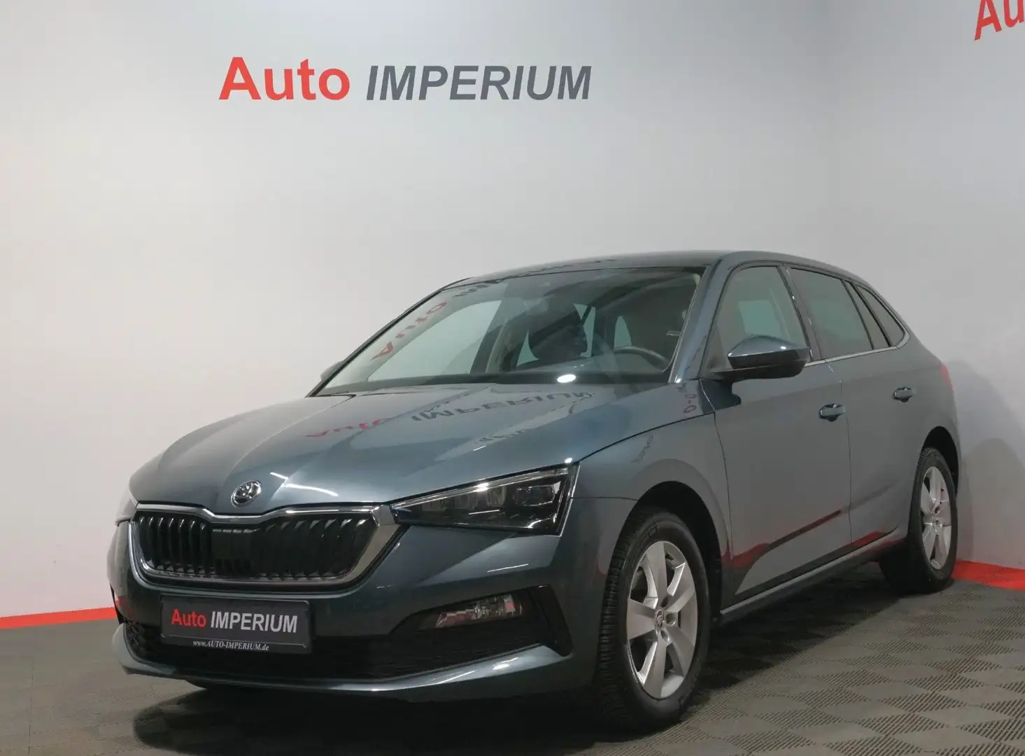 Skoda Scala Style 1.5 TSI*Panorama*DAB*Digital Cockpit Gris - 1