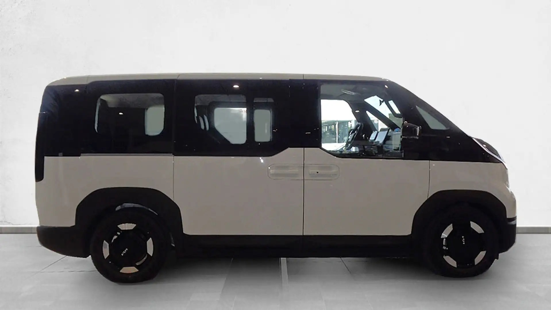 Kia PV5 Passenger L2H1 Long Range Plus - 2