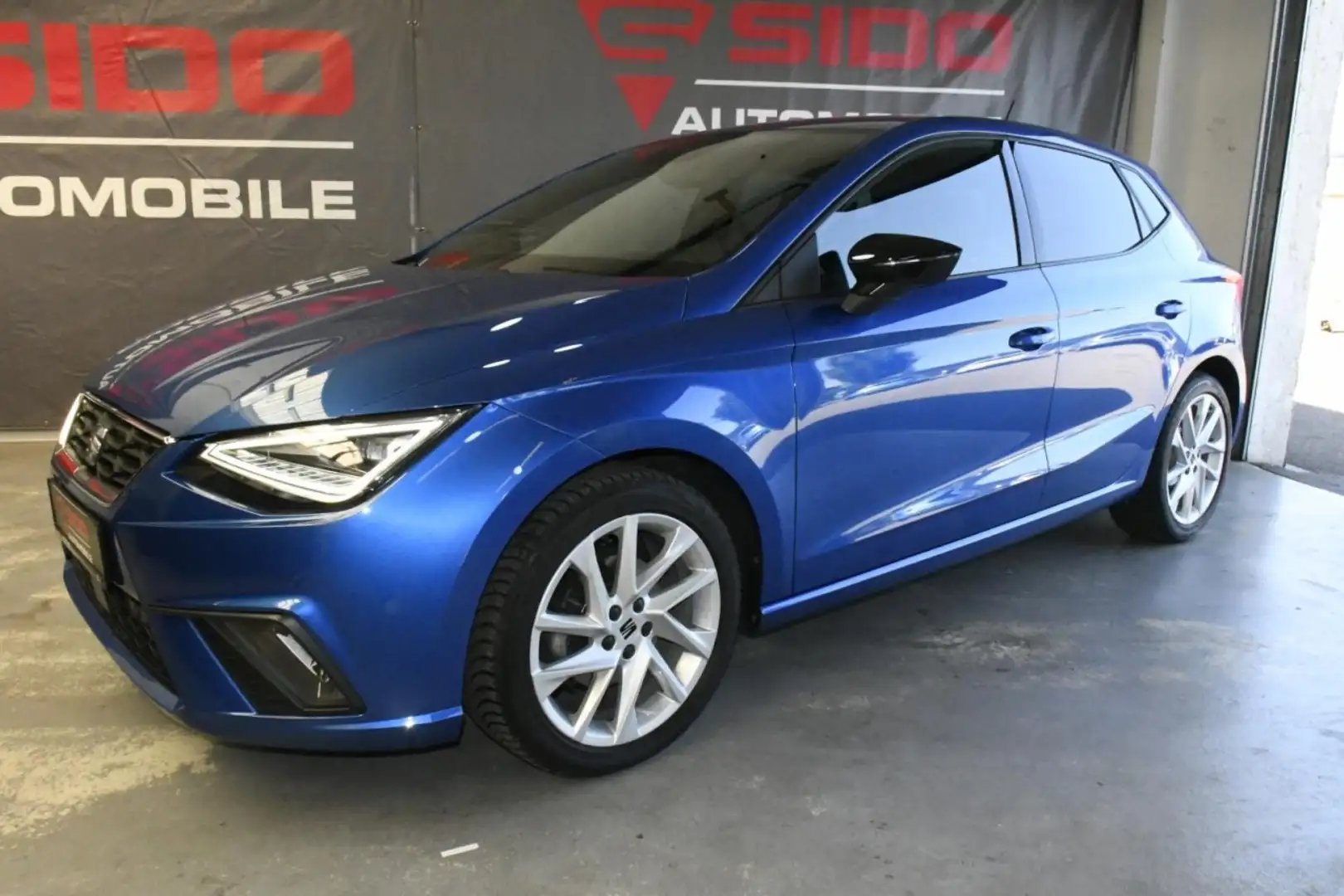 SEAT Ibiza S&S DSG FR SPORT*ACC*KEY*VIRT*CAM*NAV Klima Navi Blau - 2