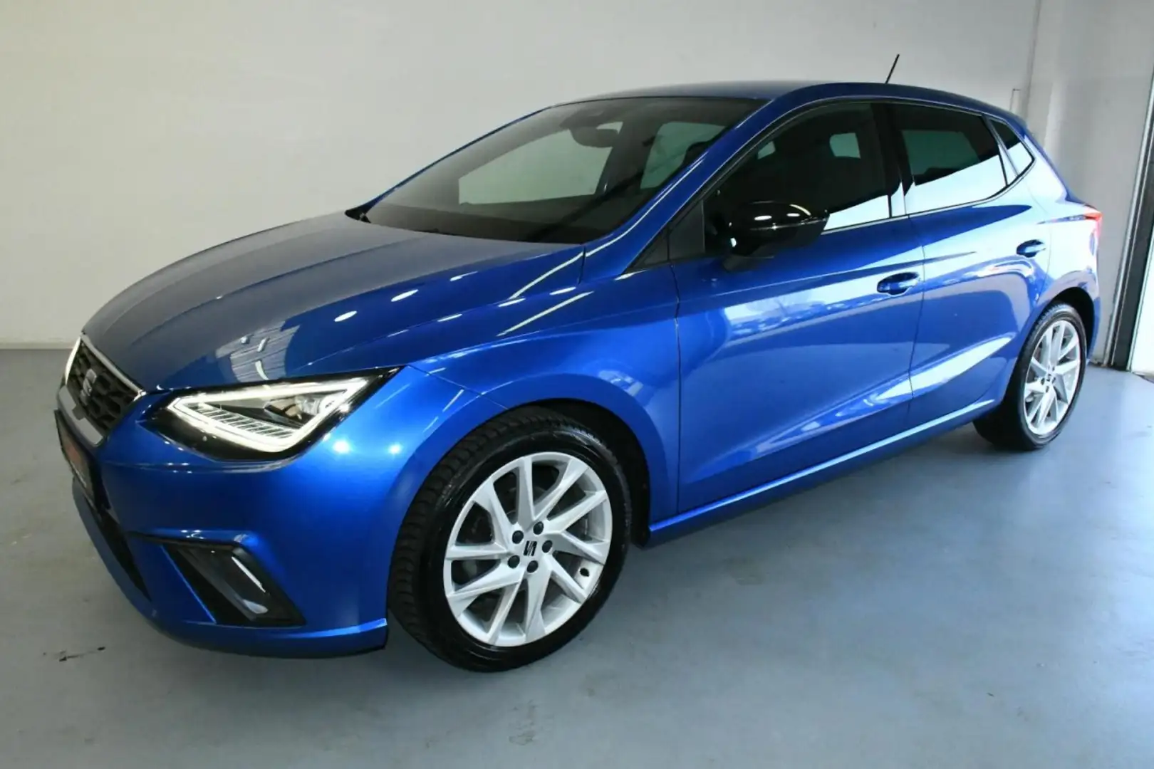 SEAT Ibiza S&S FR SPORT*ACC*KEY*VIRT*CAM*NAV*APP Klima Navi Blau - 2