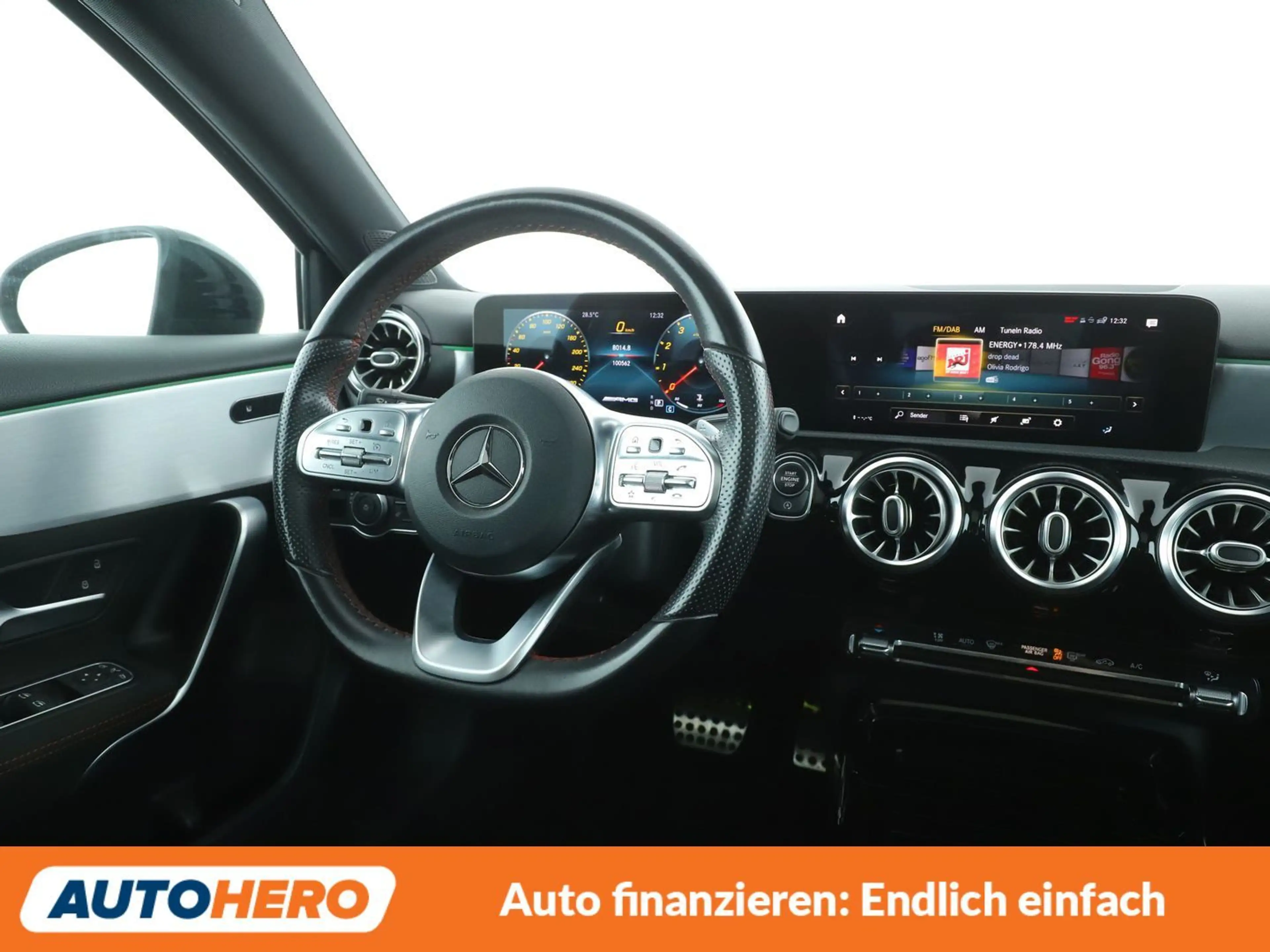 Mercedes-Benz A 35 AMG AMG 4Matic Aut.*NAVI*PDC*TEMPO*SHZ* — photo 13