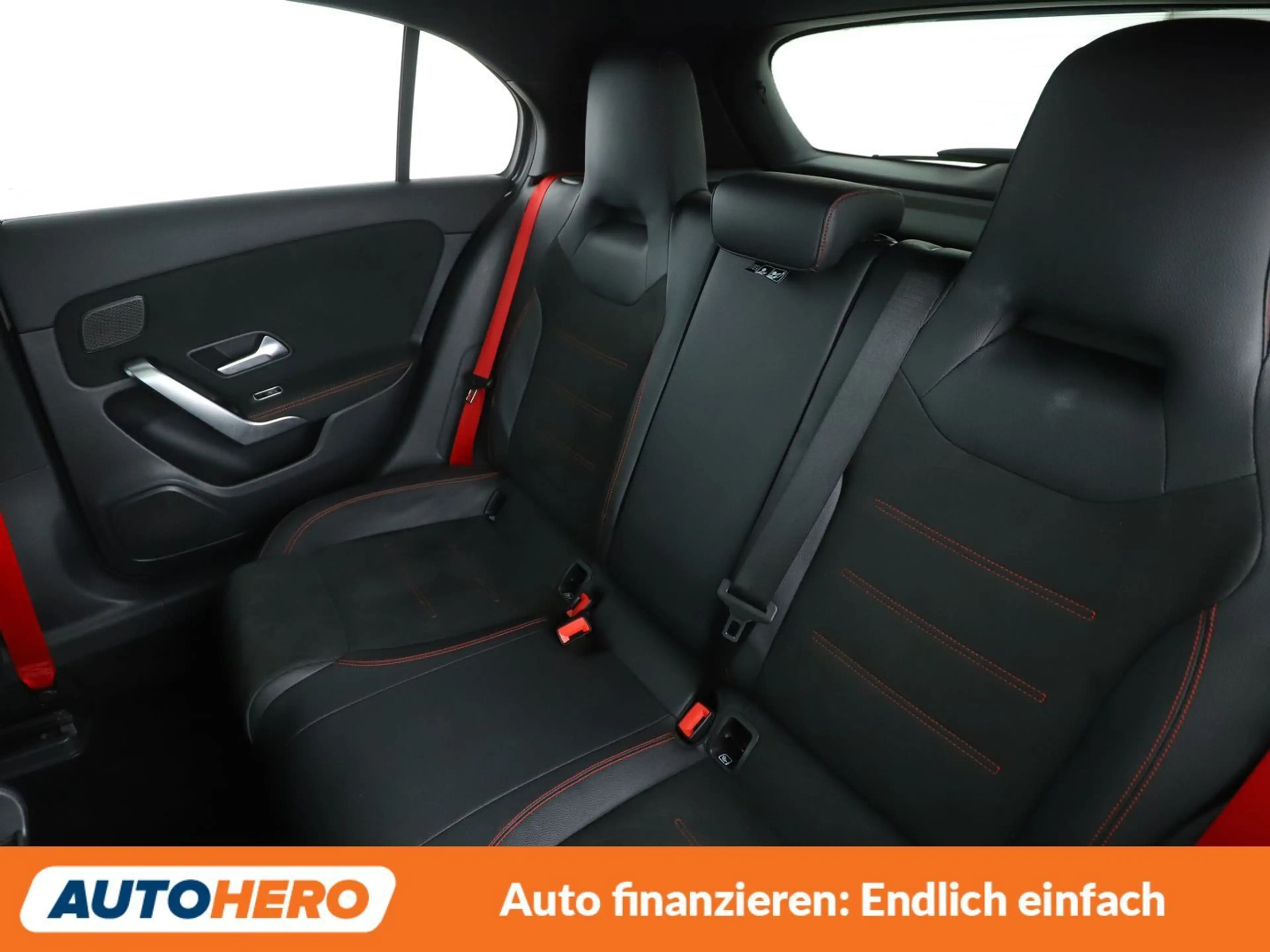 Mercedes-Benz A 35 AMG AMG 4Matic Aut.*NAVI*PDC*TEMPO*SHZ* — photo 14