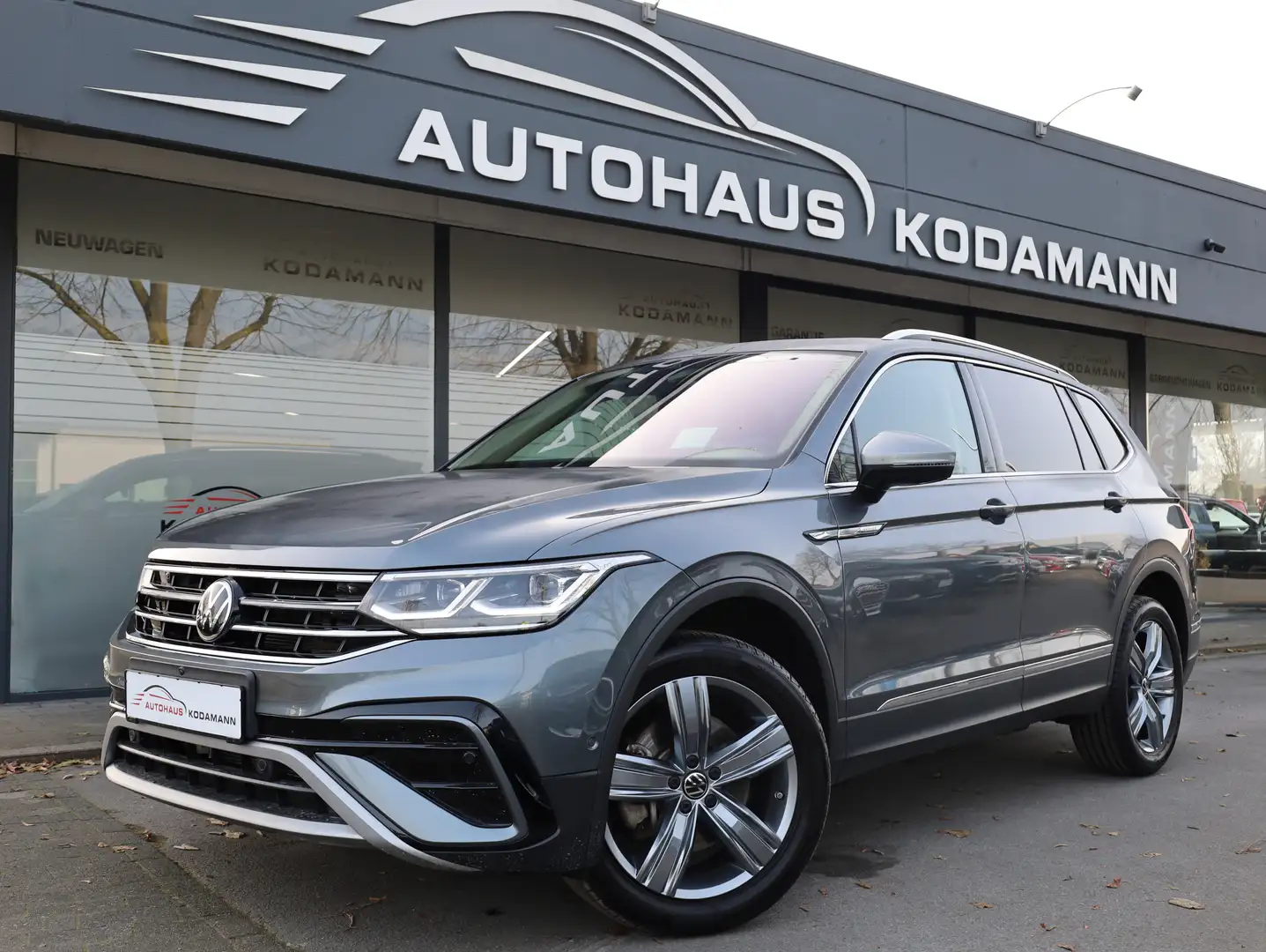 Volkswagen Tiguan Allspace Elegance 4Motion*Memory*Pano*H&K Grau - 1
