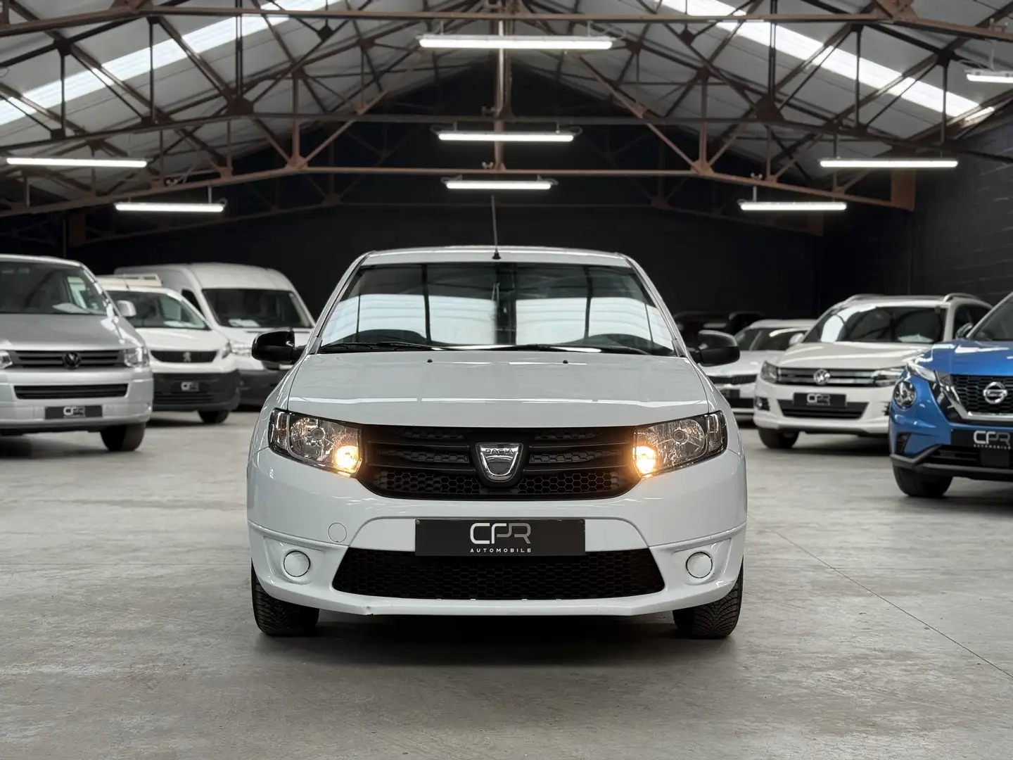 Dacia Sandero 1.2 i * ECRAN * DISTRI OK * CARPLAY * ATT REMORQ Білий - 2
