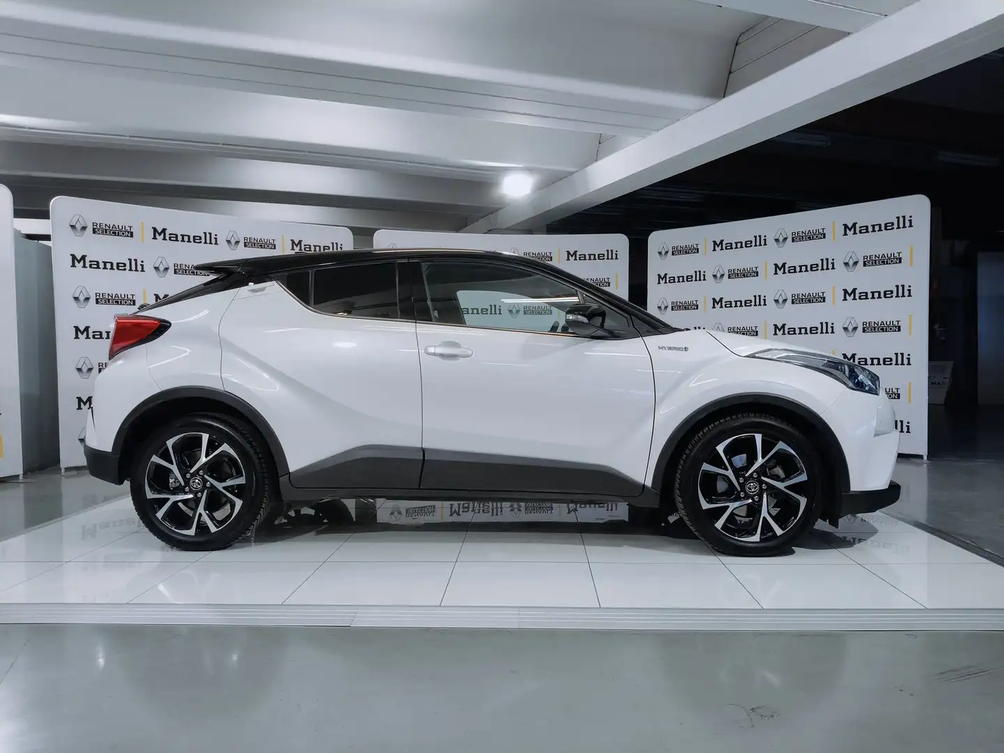 Toyota C-HR Trend 1.8 Hybrid 2WD e-CVT rif.FV767 Blanc - 2