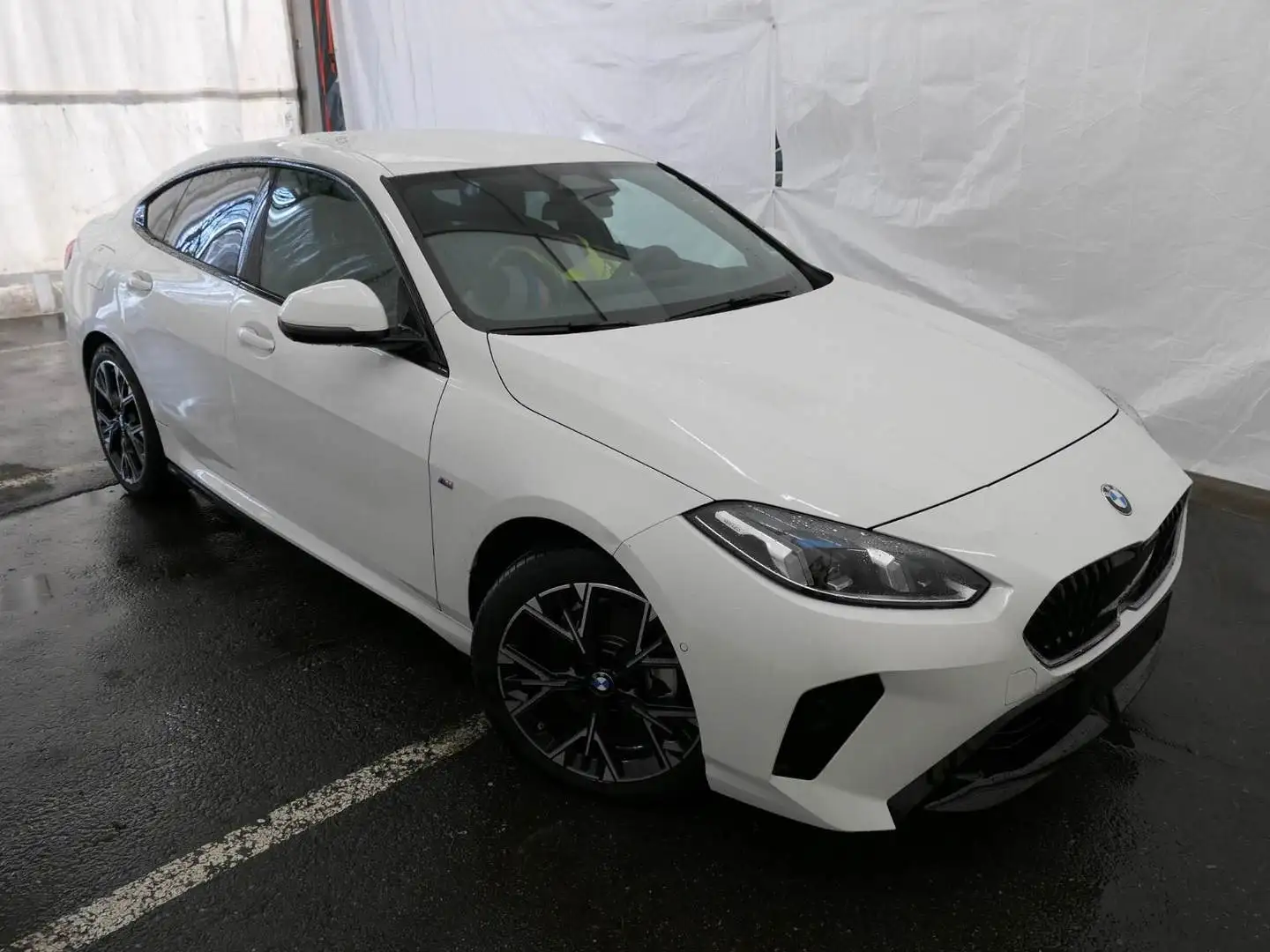 BMW 220 Gran Coupé ab 1,99% eff. / M Sport Driving+Parking Weiß - 2