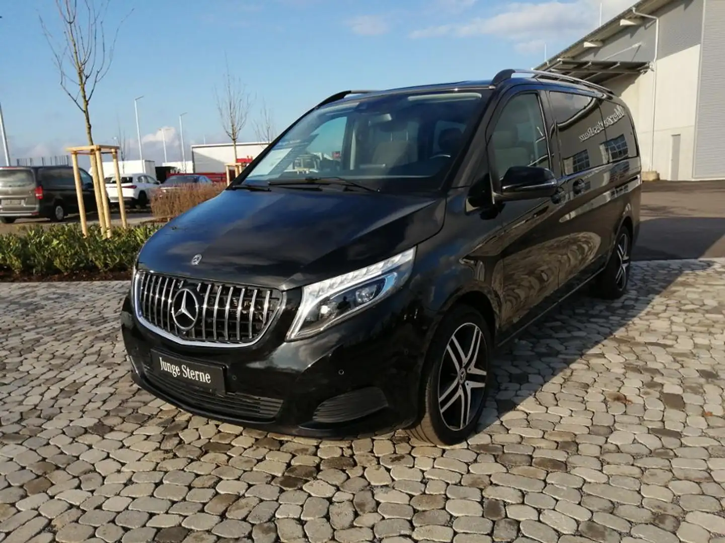 Mercedes-Benz V 250 d Edition 4M L Kamera*PDC*SHZ*LED*Tempomat Schwarz - 2