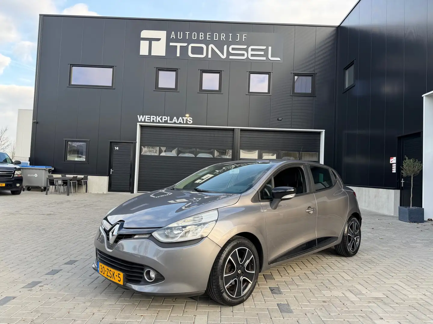 Renault Clio 0.9 TCe ECO Expression / Trekhaak / Keyless / Crui Grigio - 1
