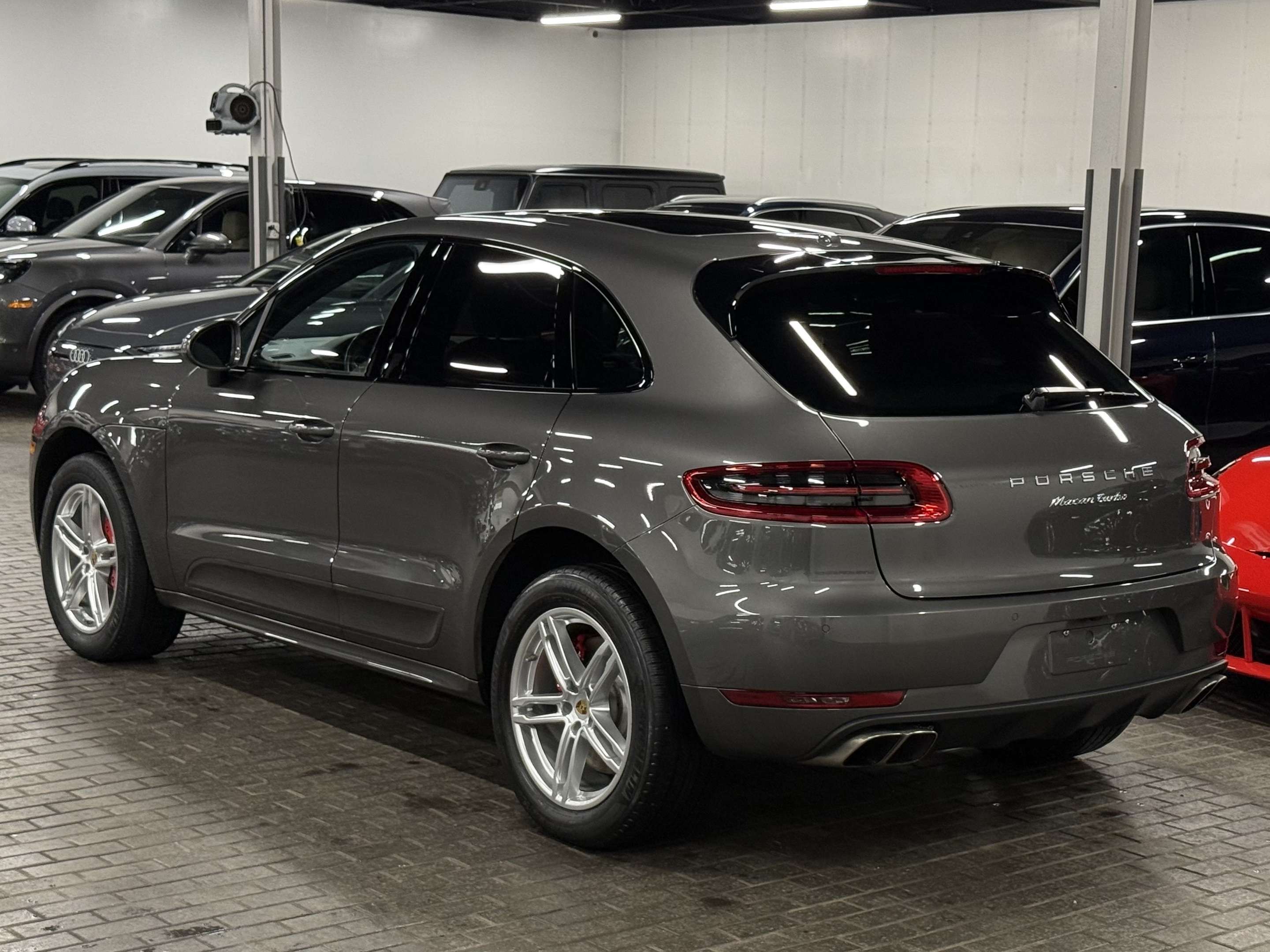 2016 Porsche Macan TURBO | SPORT CHRONO | ONE OWNER | NO ACCIDENT thumb 7