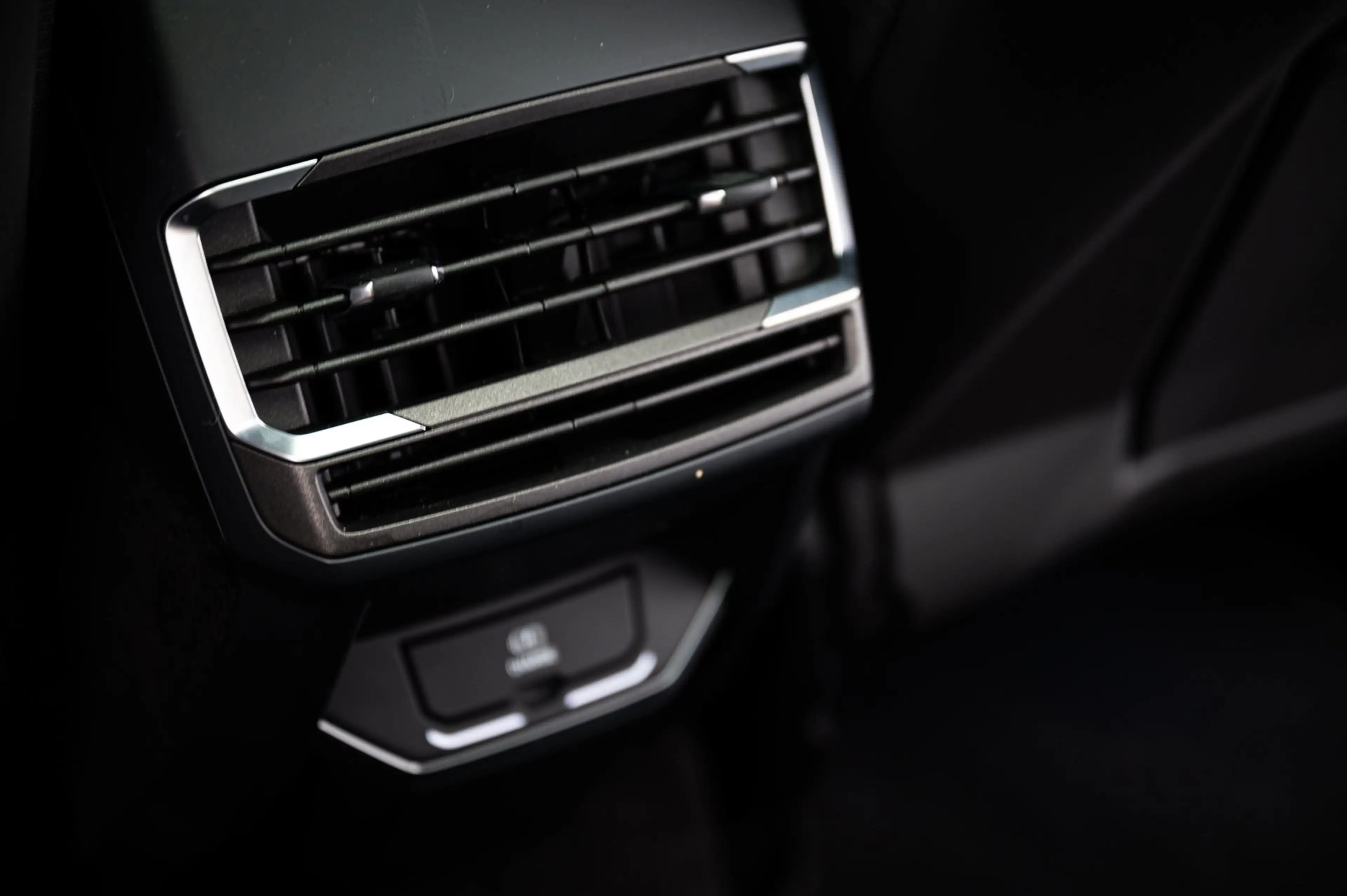 Lynk & Co 01 1.5 261PK Plug-in Hybrid | Origineel NL | 360° Cam — photo 32