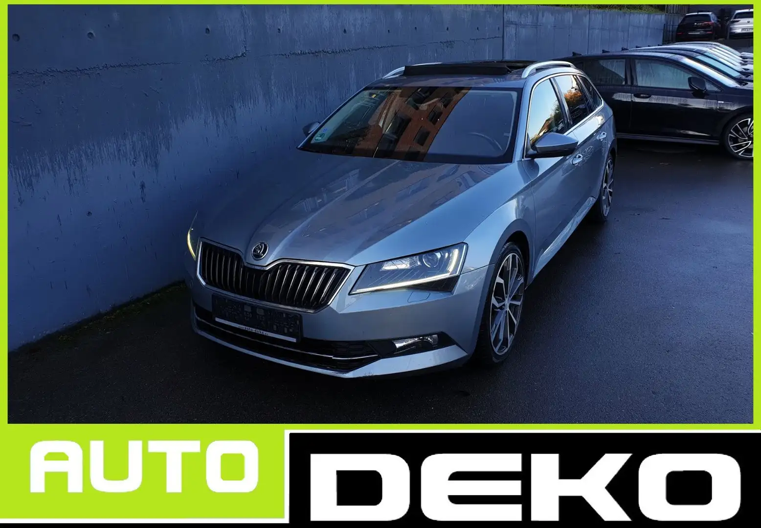 Skoda Superb 2.0 TDI DSG Style Pano/Navi+/ACC/AHK Grau - 1