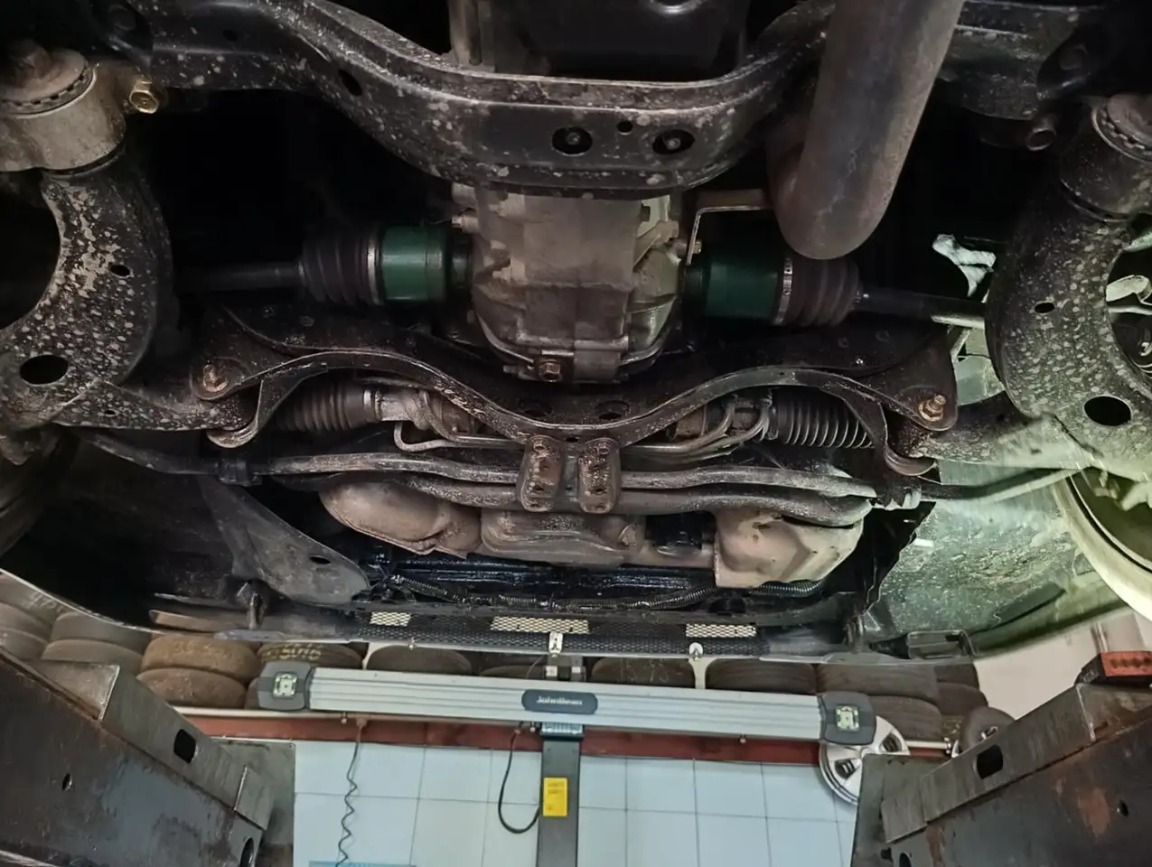 Subaru Impreza 2.0 4WD GT, foto 11