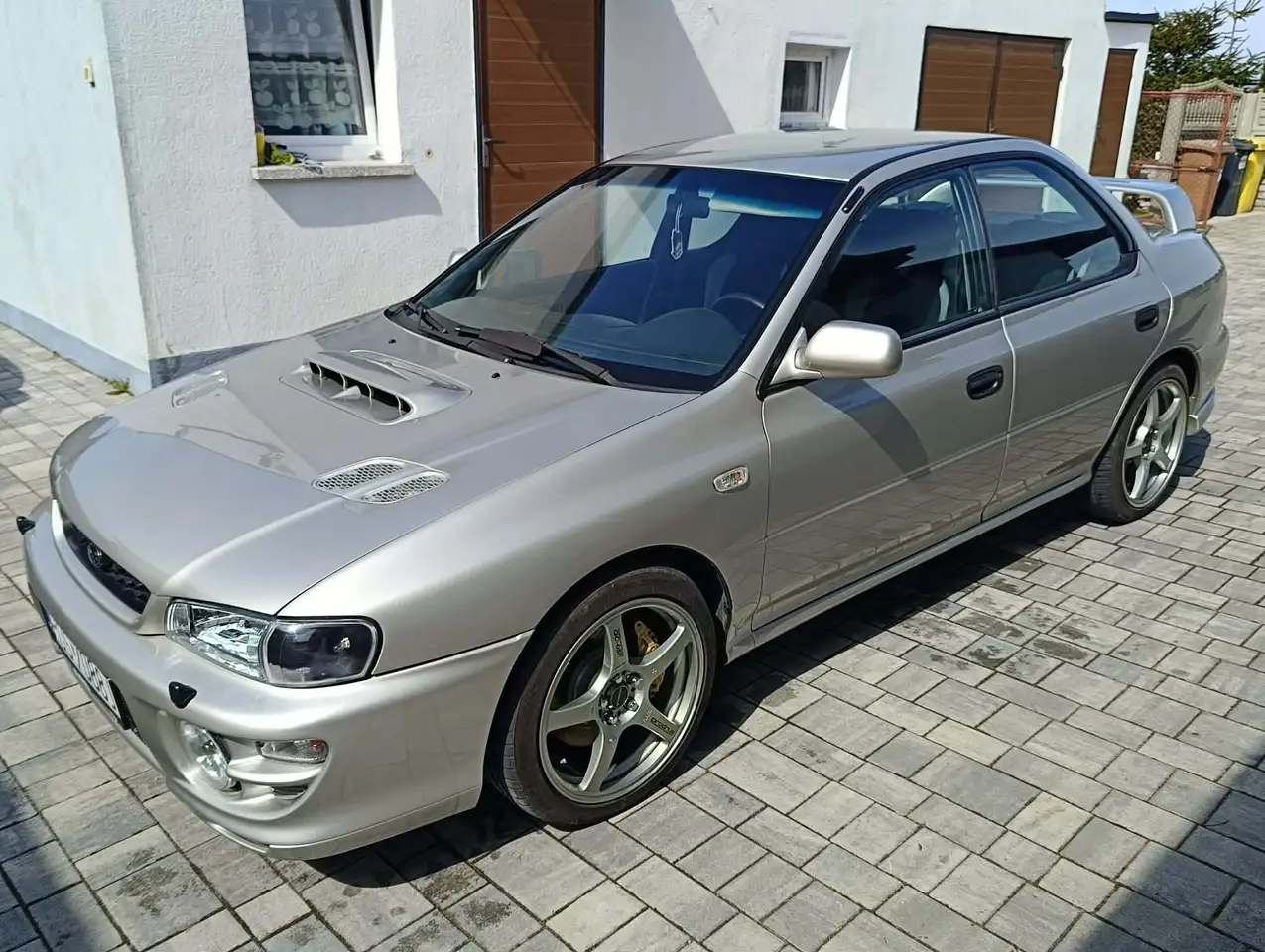 Subaru Impreza 2.0 4WD GT, foto 4