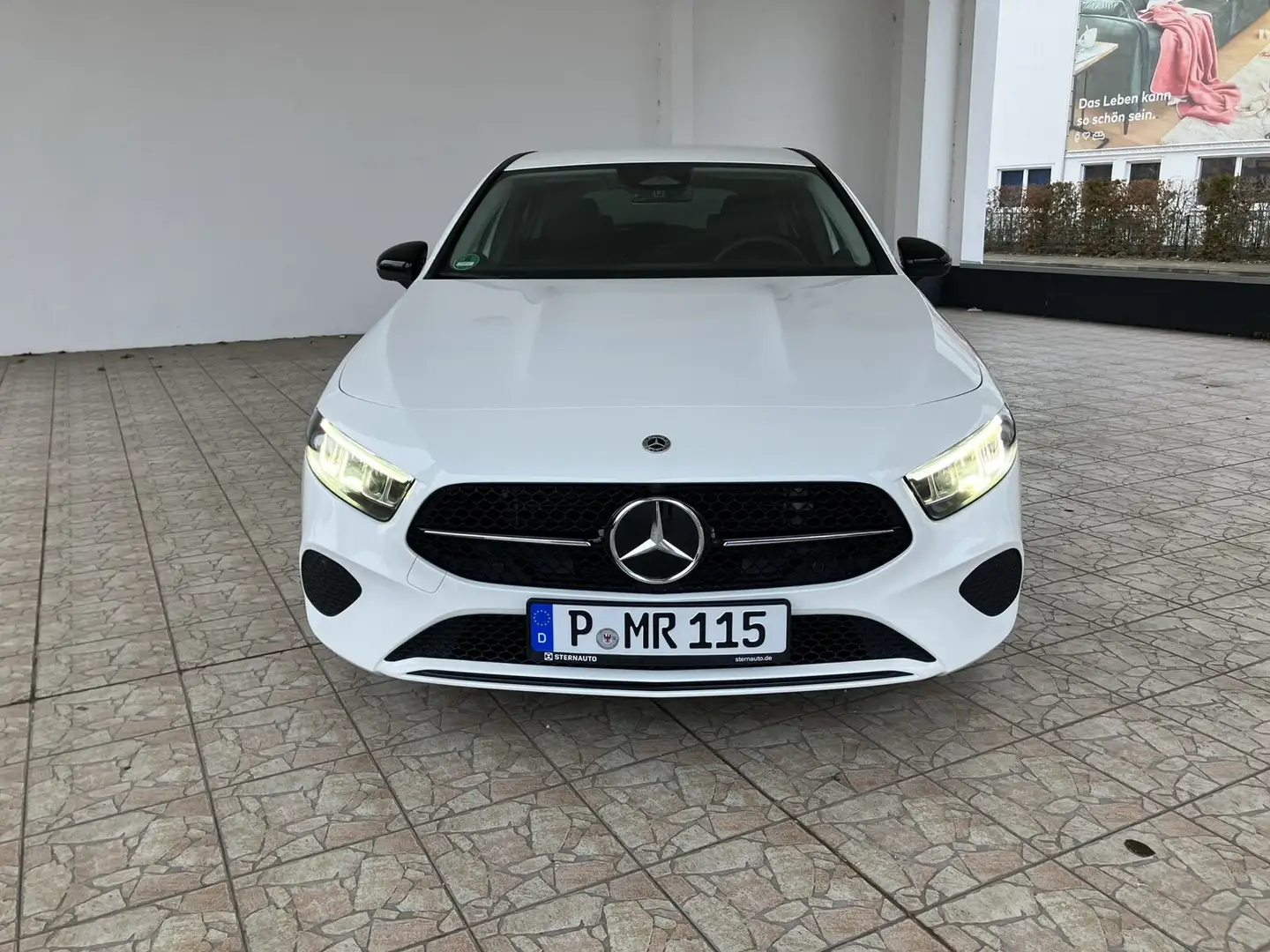 Mercedes-Benz A 180 A 180 Kompaktlimousine Progressive/Navi/Autom. LED Blanco - 2