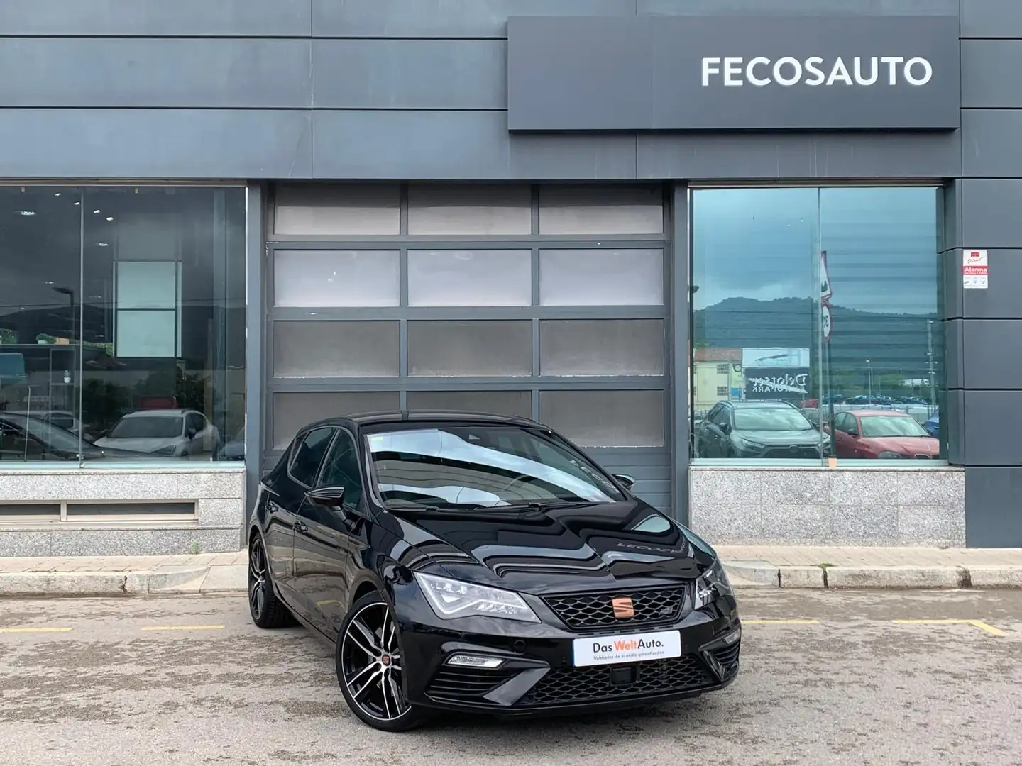 SEAT Leon 2.0 TSI S&S DSG7 Cupra 290 Nero - 1