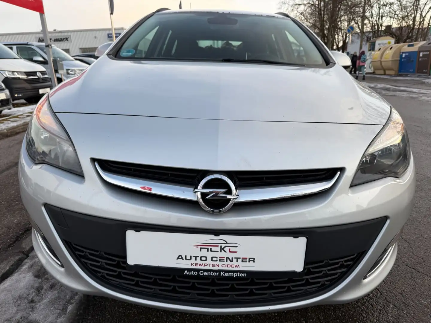 Opel Astra J Sports Tourer Edition Silber - 2