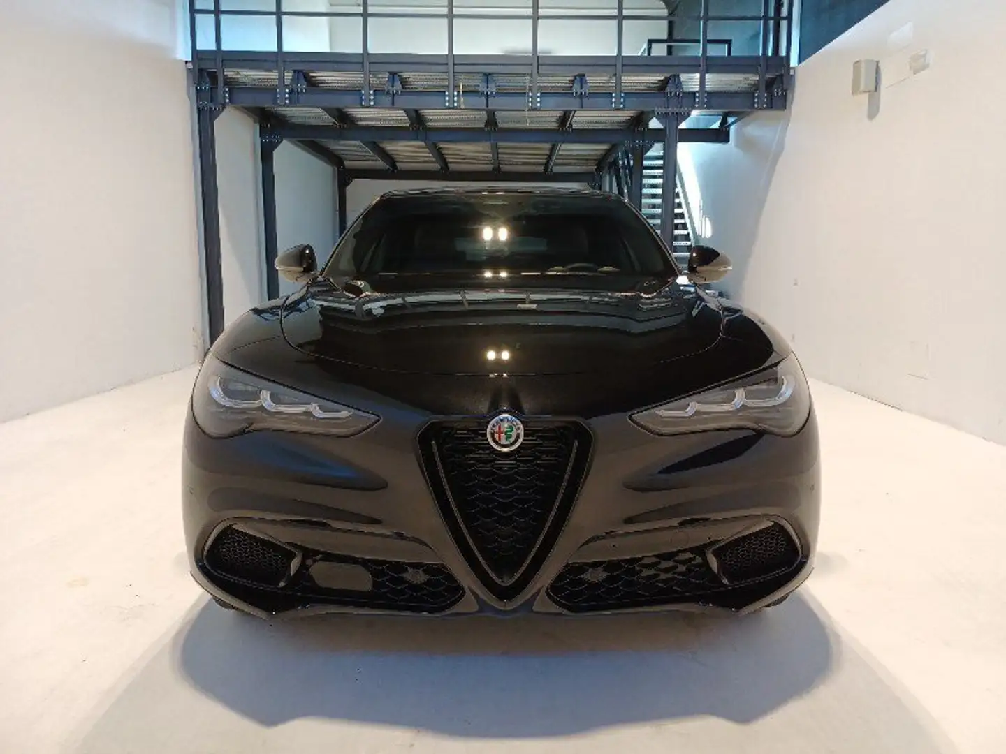 Alfa Romeo Stelvio Stelvio 2.2 Turbodiesel 210 CV AT8 Q4 Veloce Zwart - 2