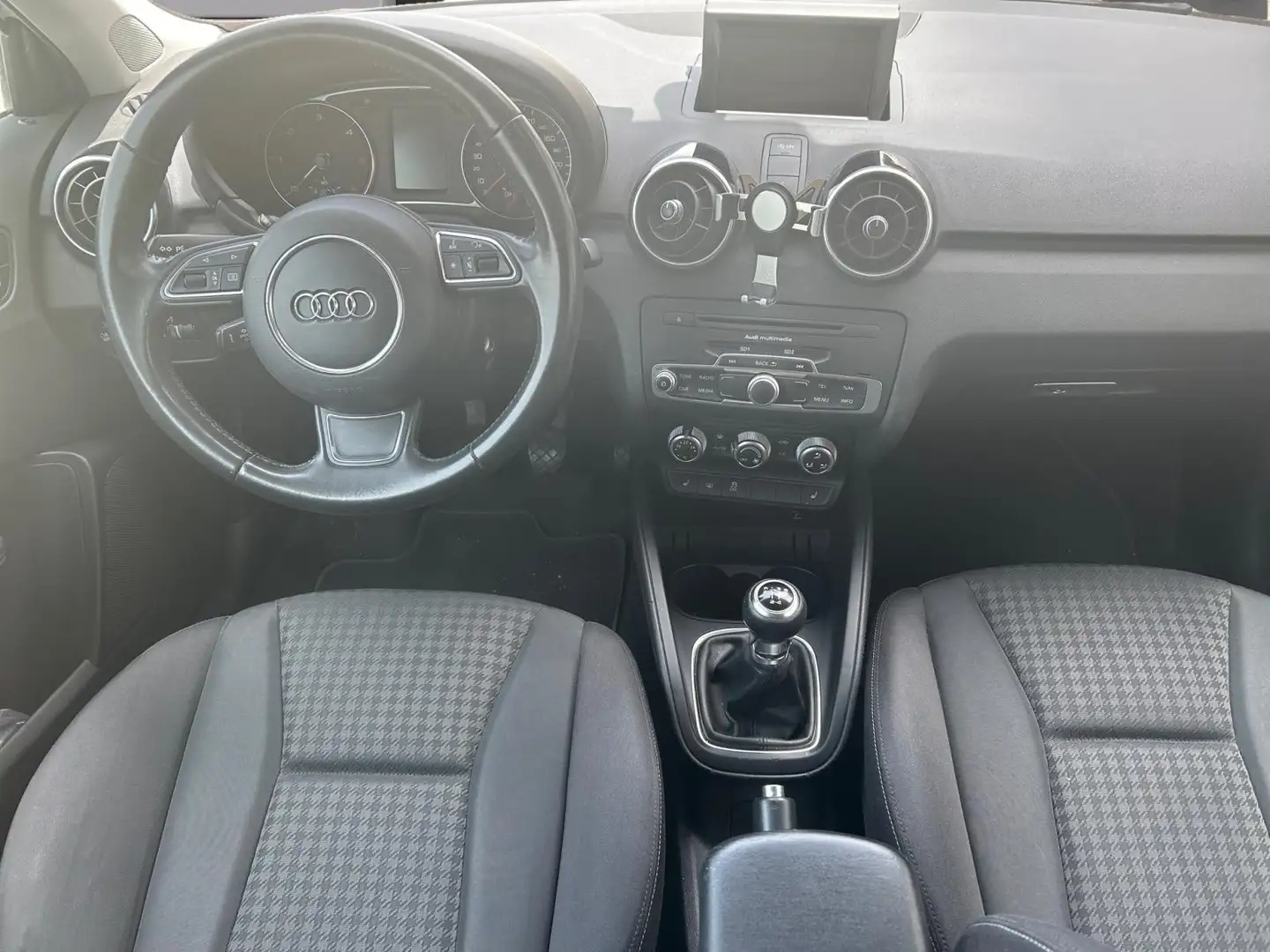 Audi A1 Ambiente Blanc - 2