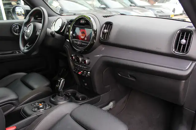 Mini Countryman view 13
