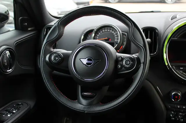 Mini Countryman view 17