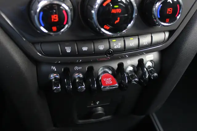 Mini Countryman view 28