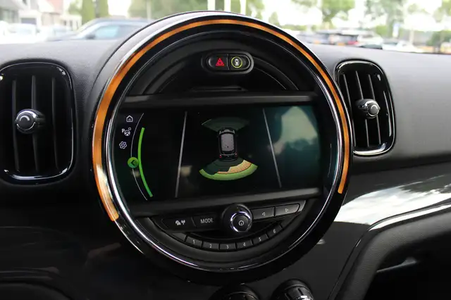 Mini Countryman view 22