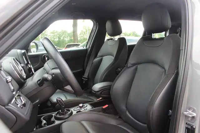 Mini Countryman view 4