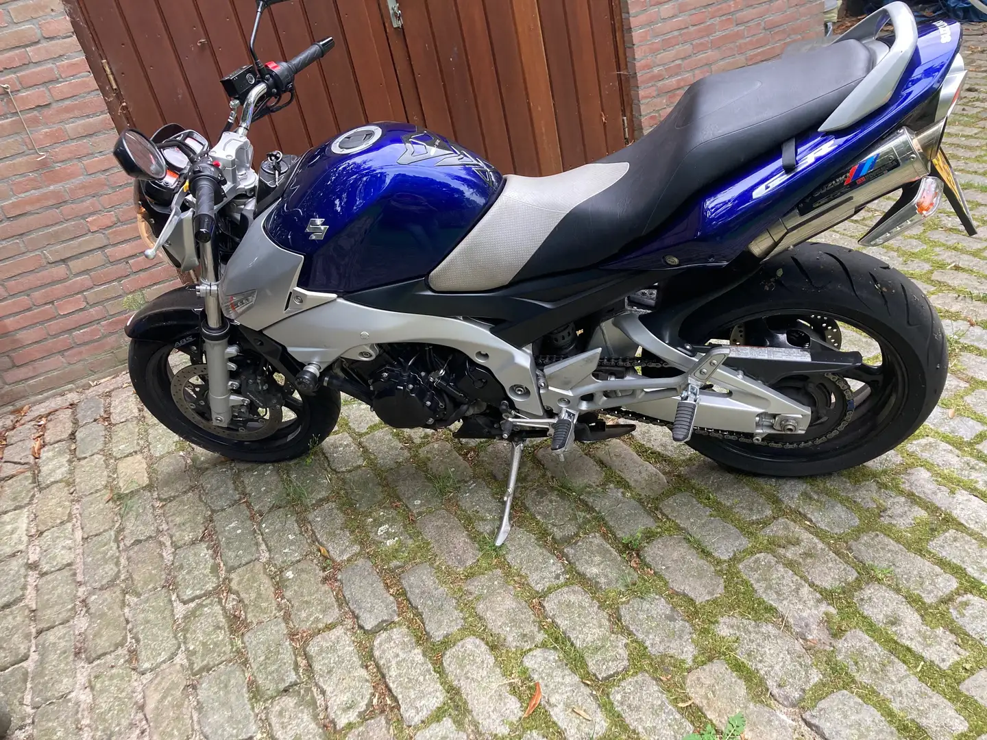 Suzuki GSR 600 Yoshimura uitlaat Blauw - 1